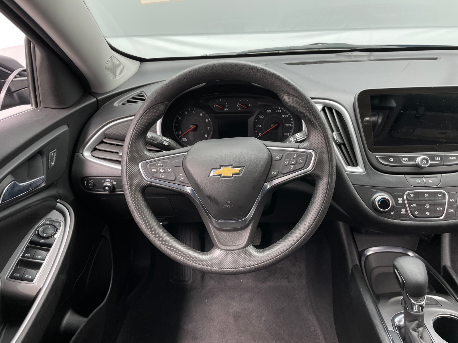Thumbnail: 2024 Chevrolet Malibu - 5