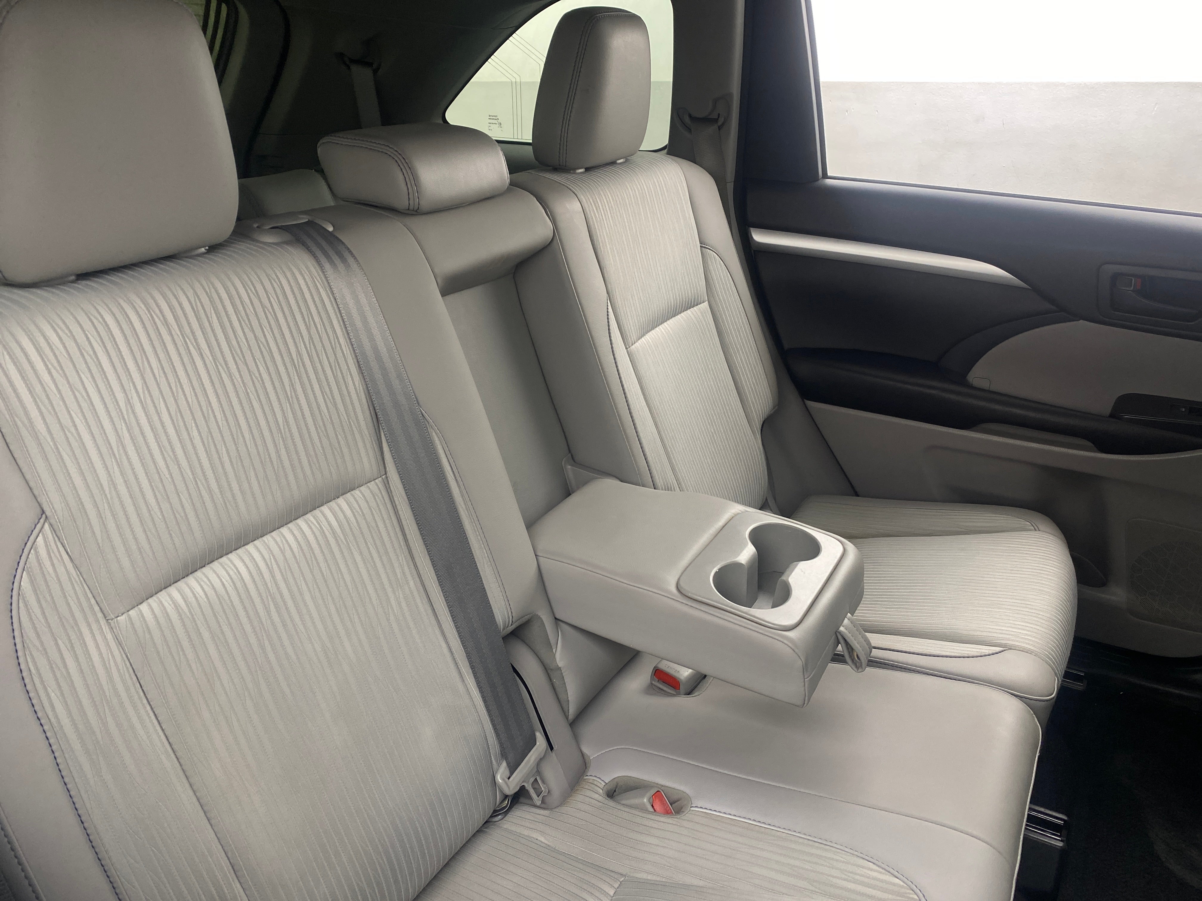 2017 Toyota Highlander Plus 6
