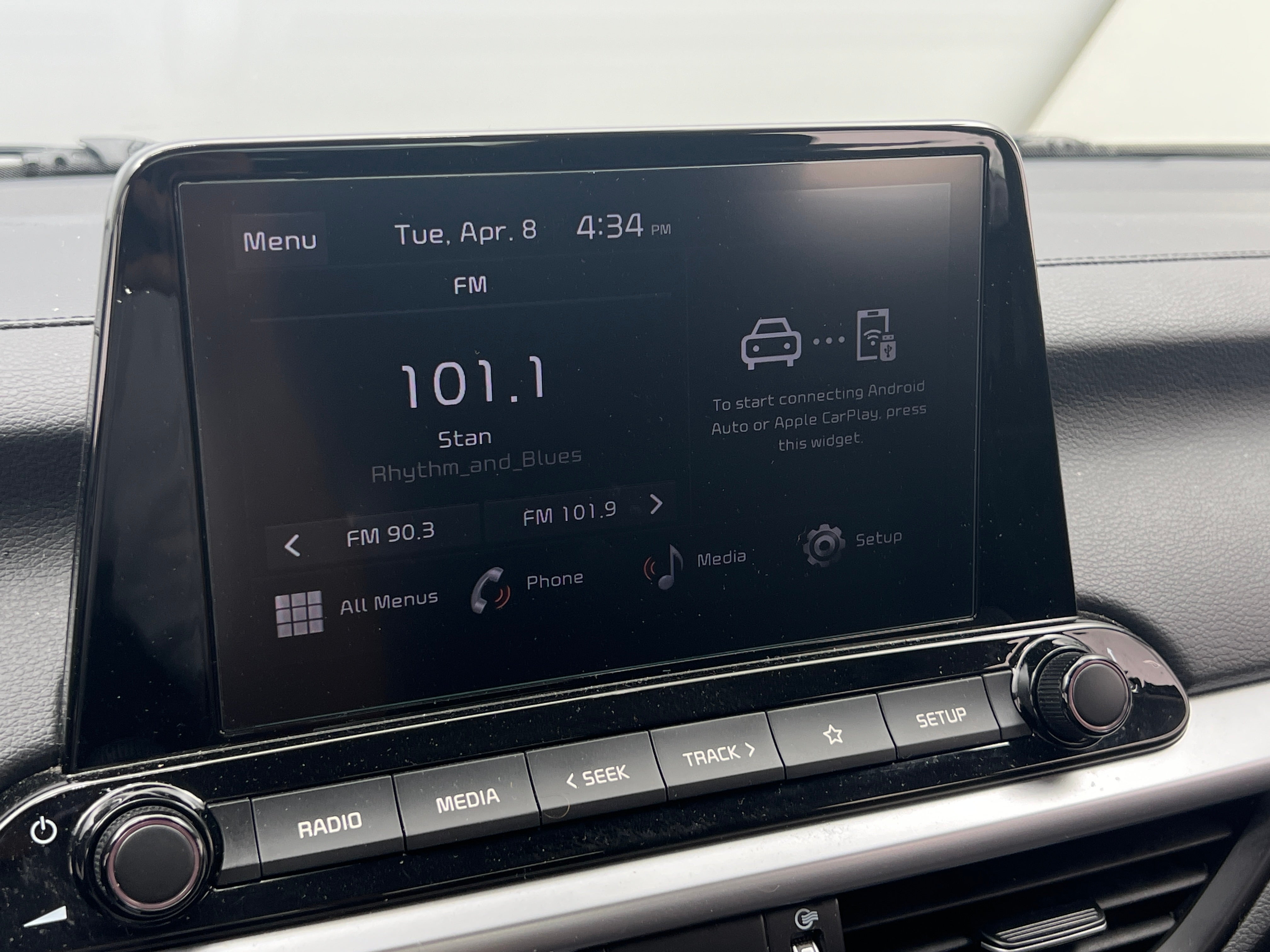 2024 Kia Forte LXS 4