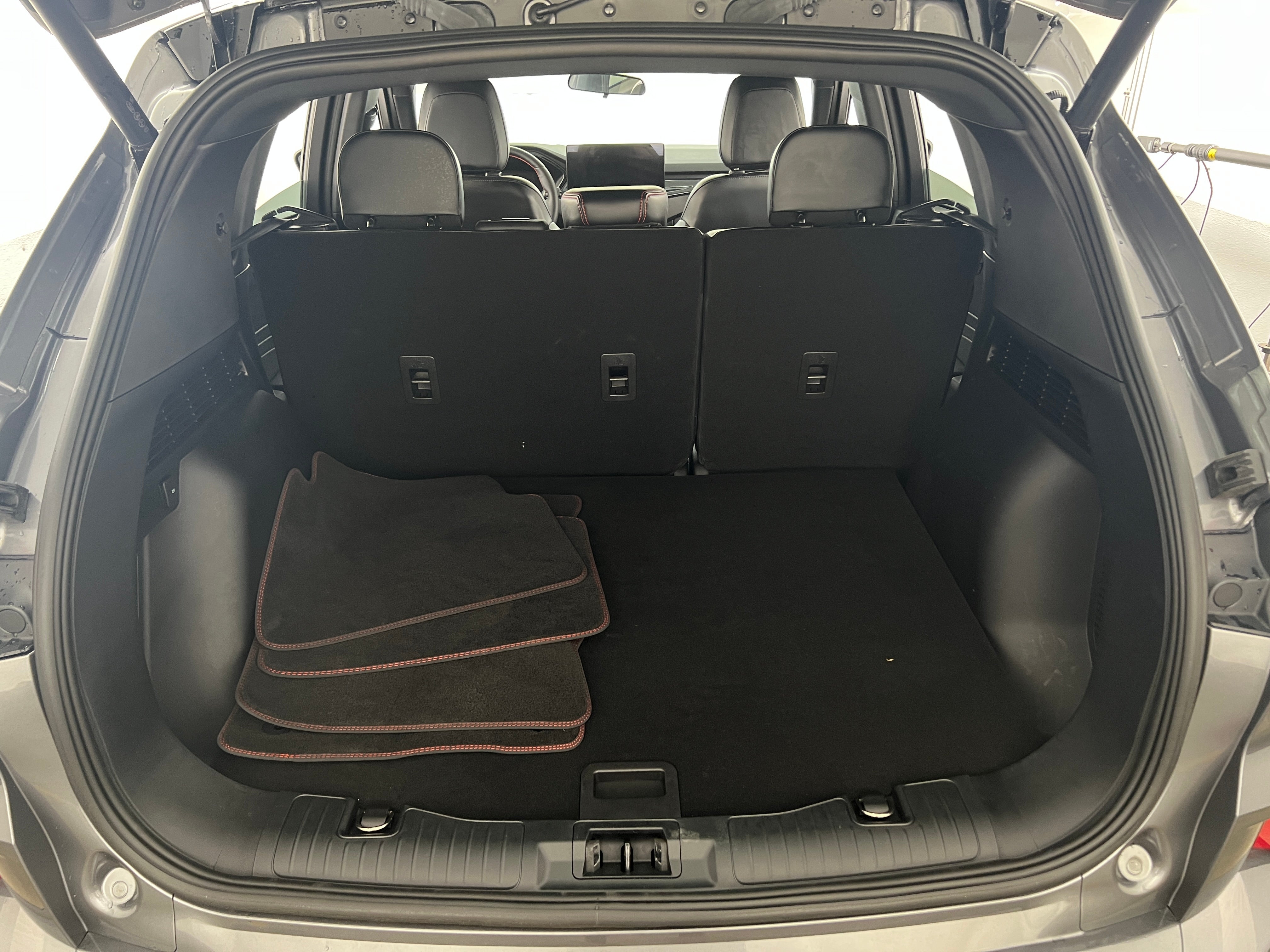 2023 Ford Escape ST-Line 7