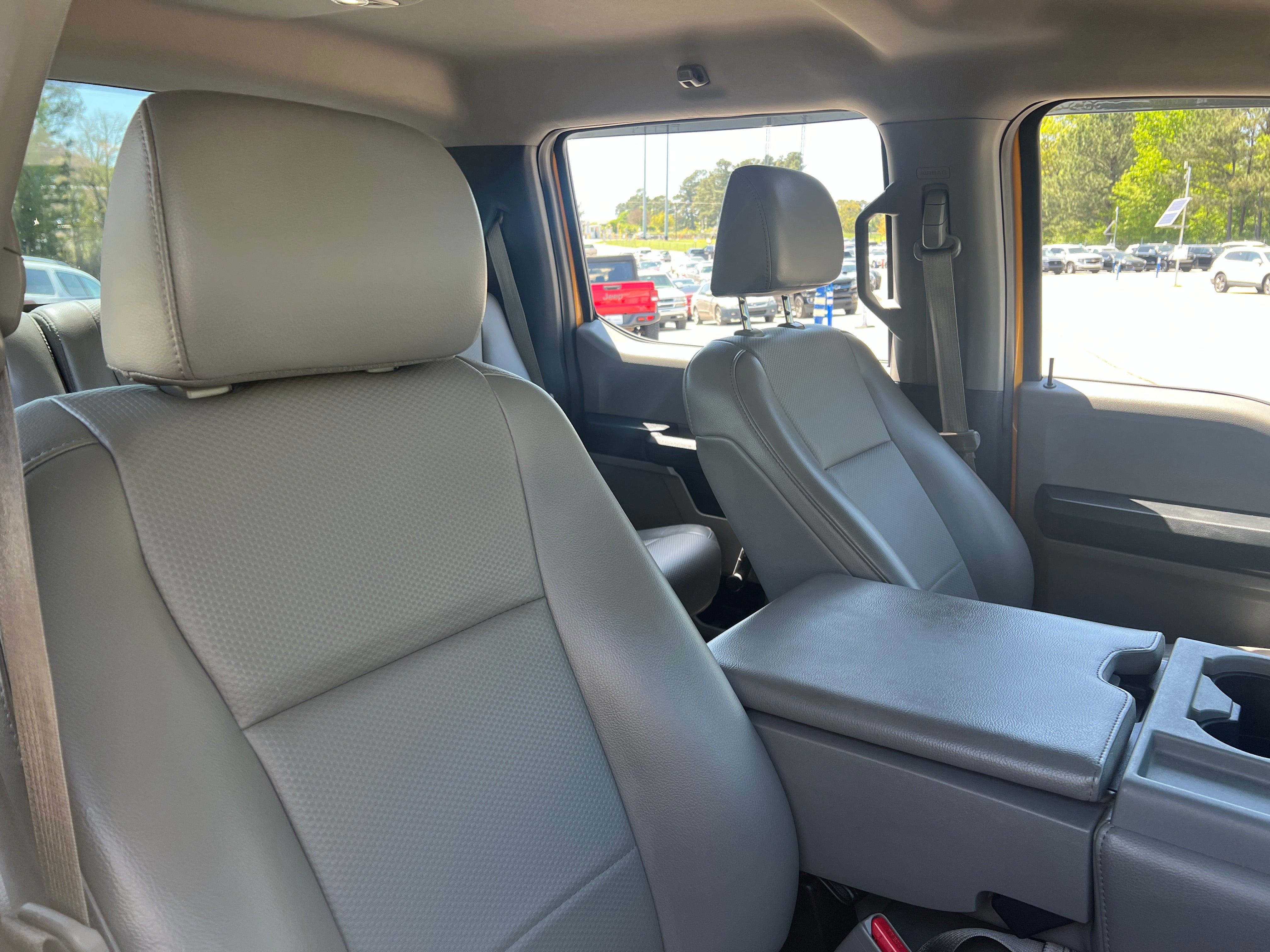 2017 Ford Econoline E-350 2
