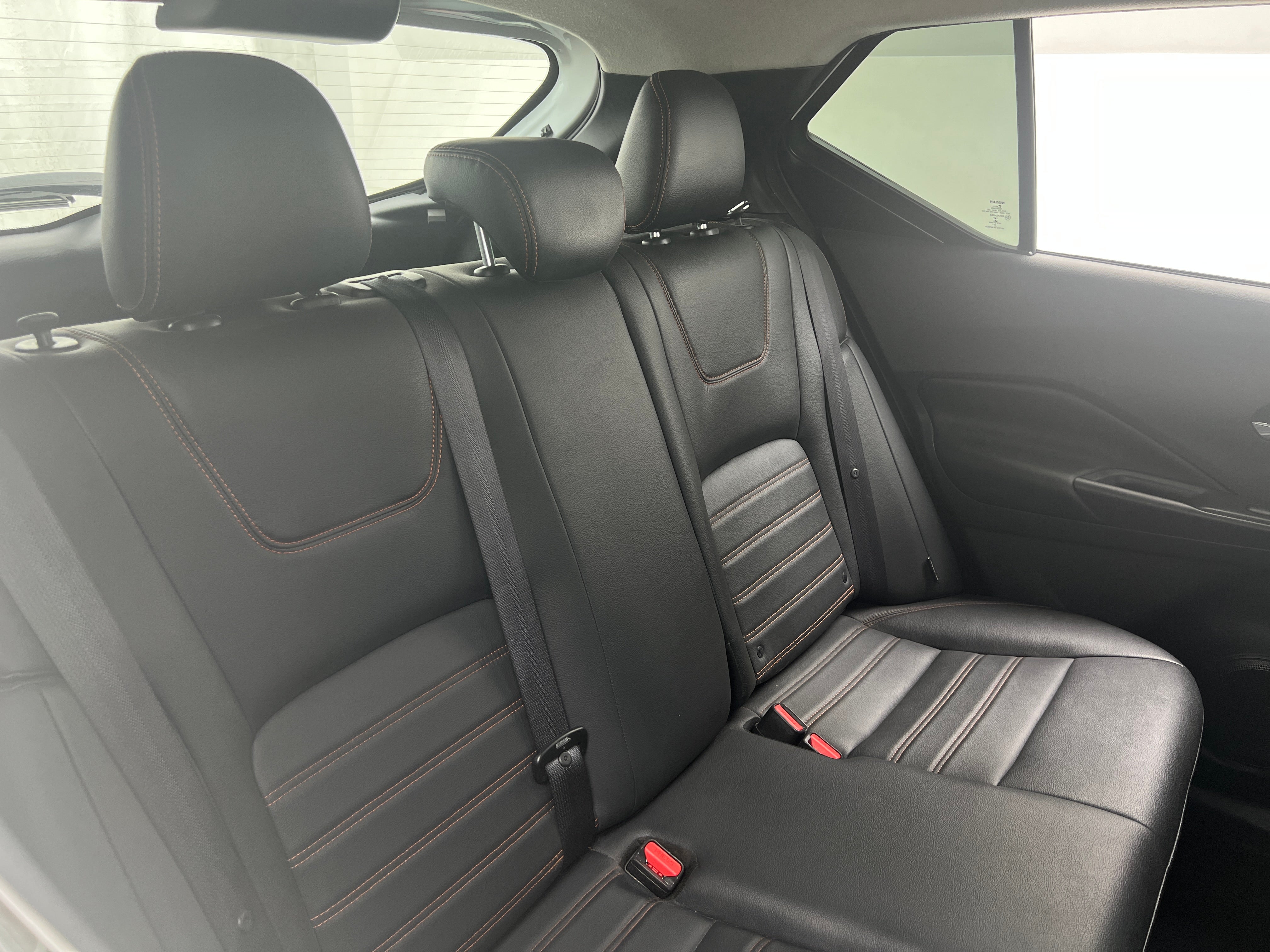 2020 Nissan Kicks SR 6