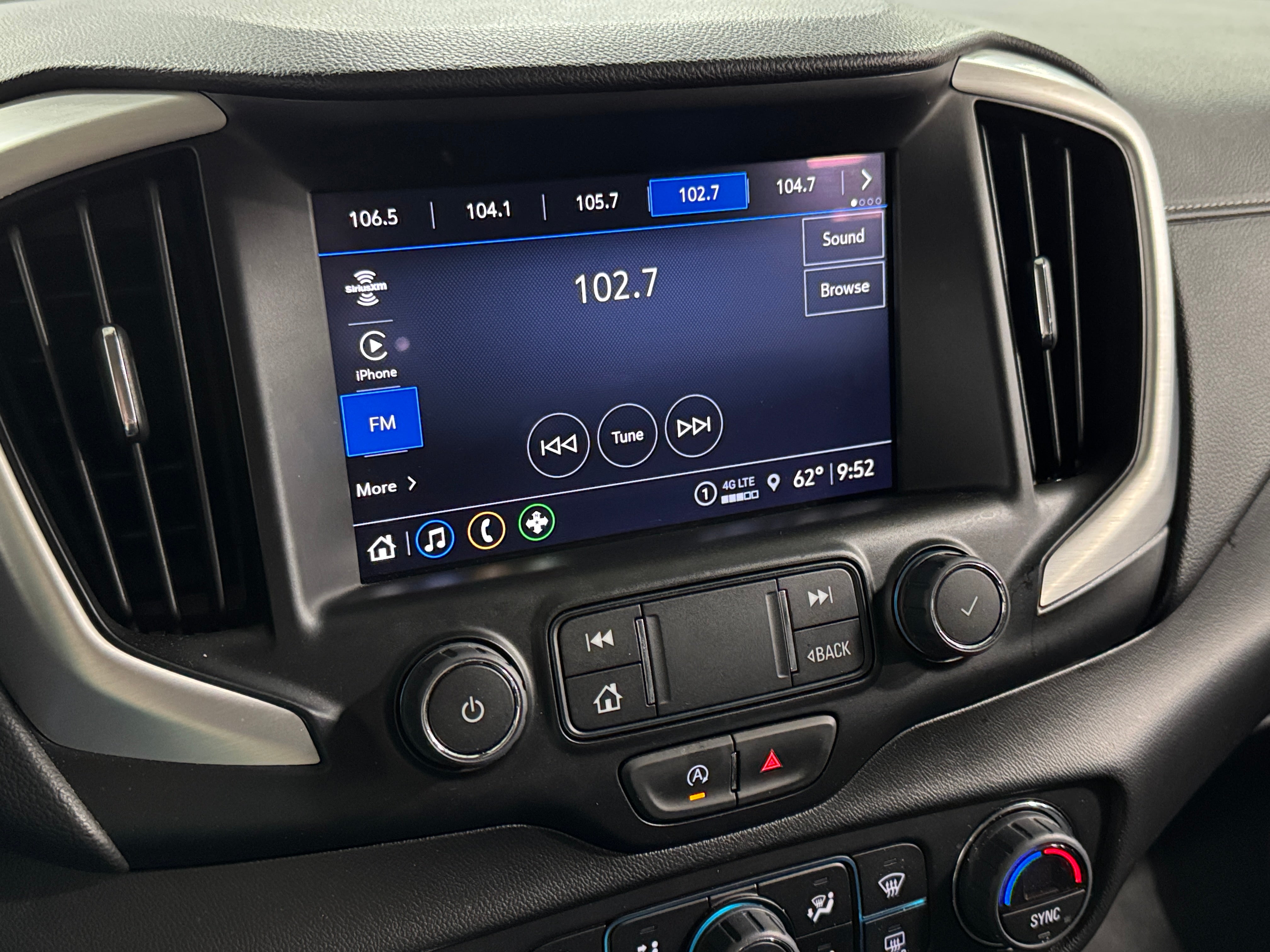 2024 GMC Terrain SLT 4