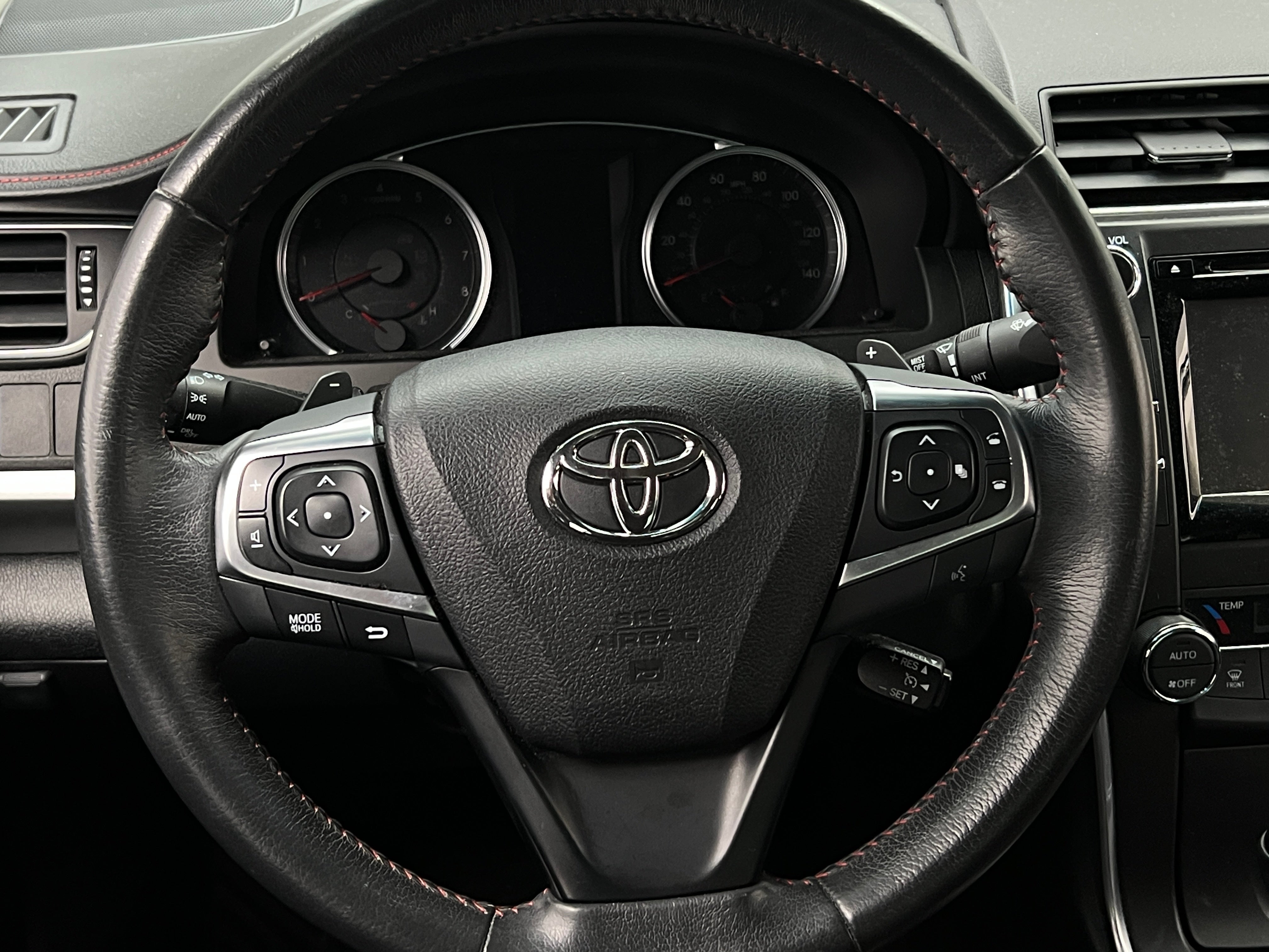 2017 Toyota Camry XSE 5