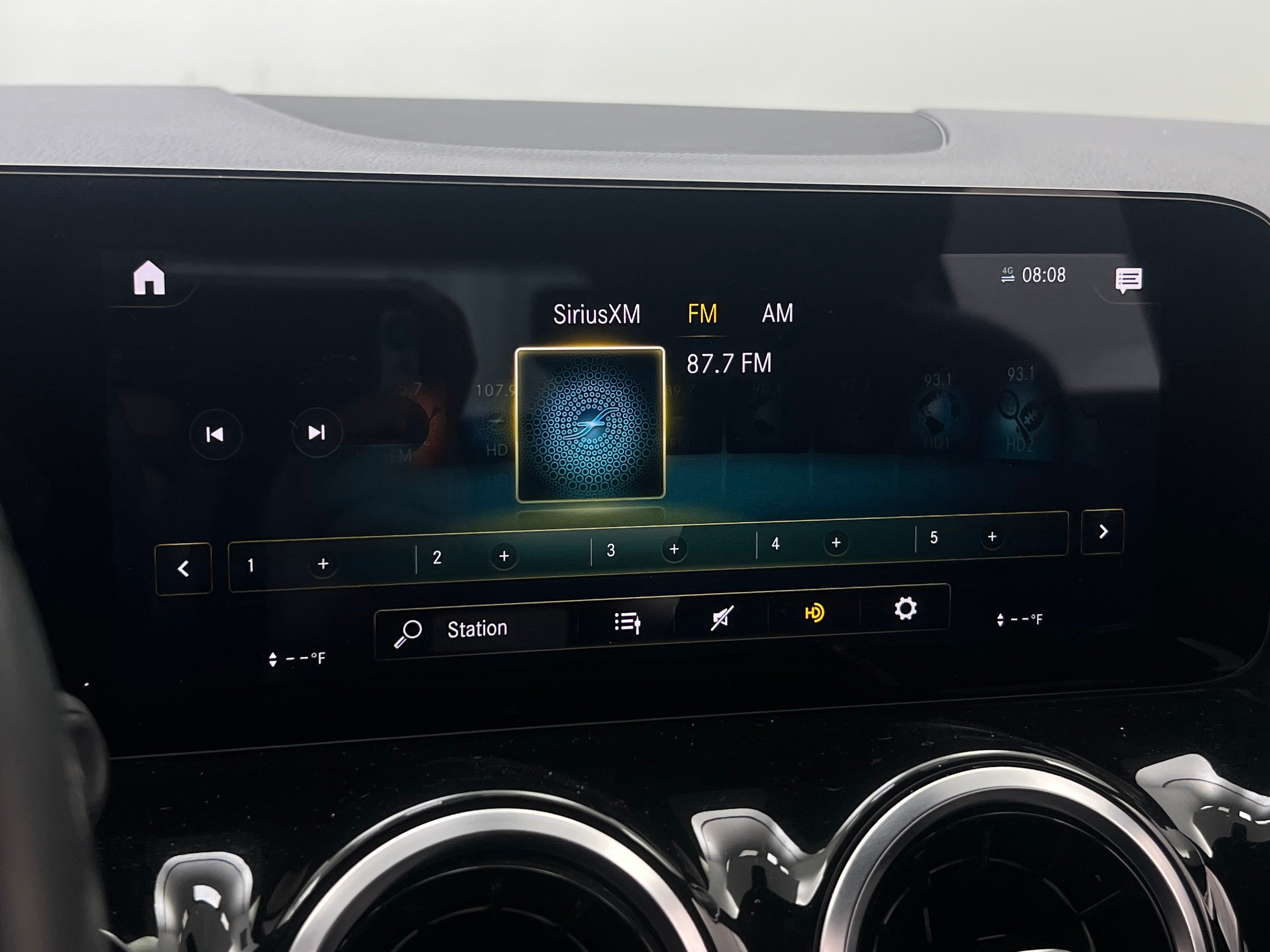 2022 Mercedes-Benz GLA 250 4MATIC 3