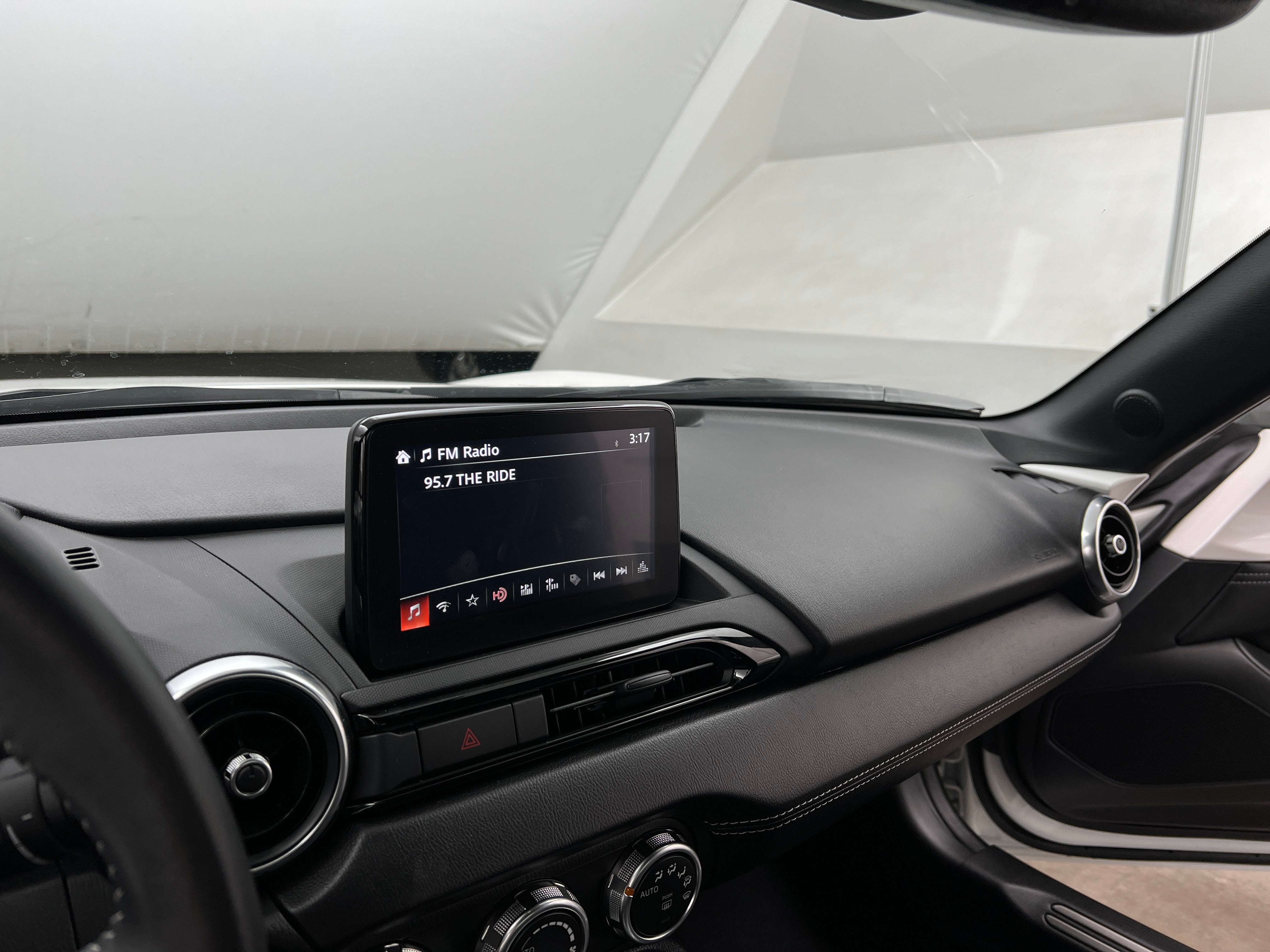 2023 Mazda MX-5 Miata Grand Touring 3