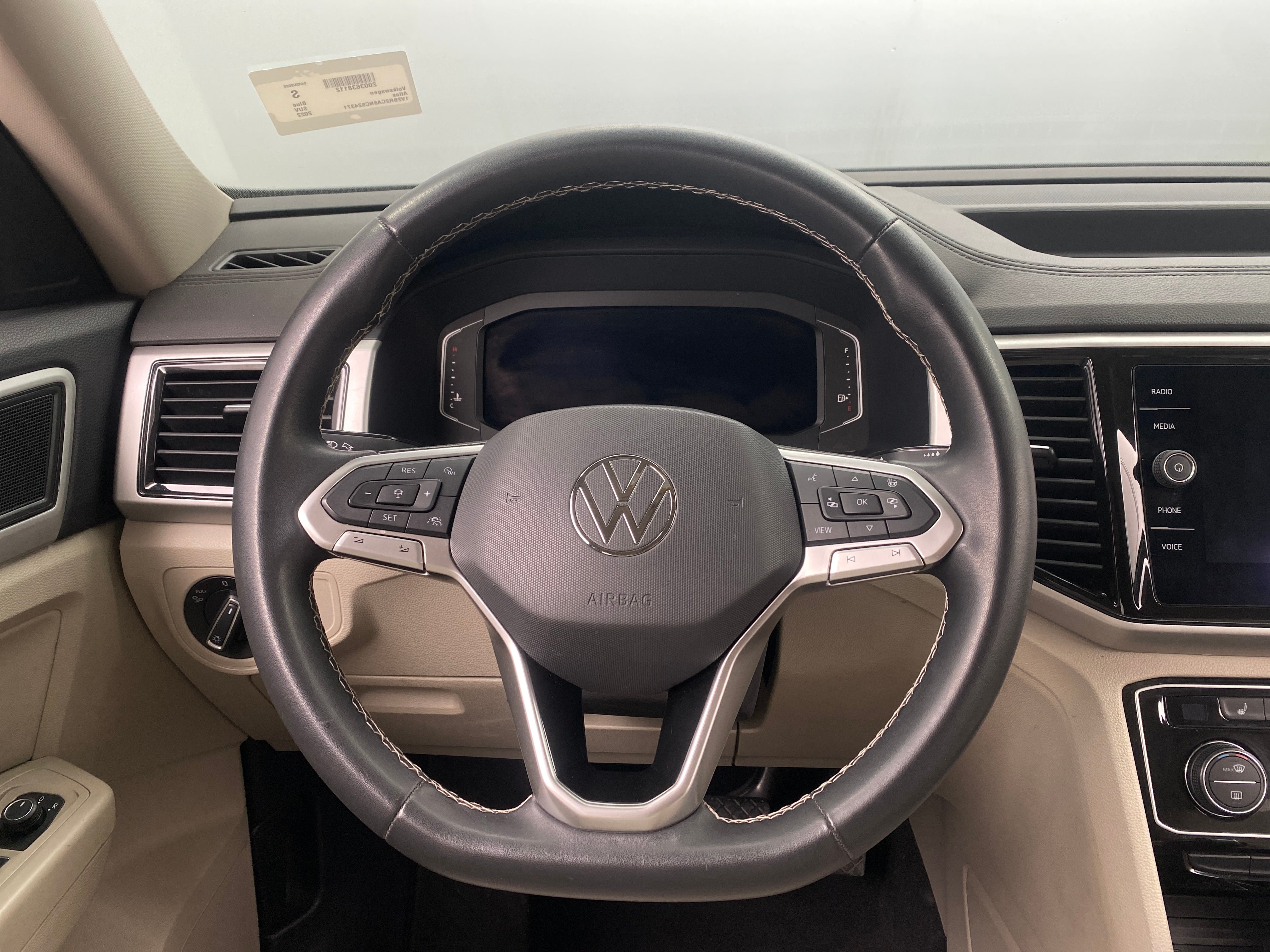2022 Volkswagen Atlas SEL 5
