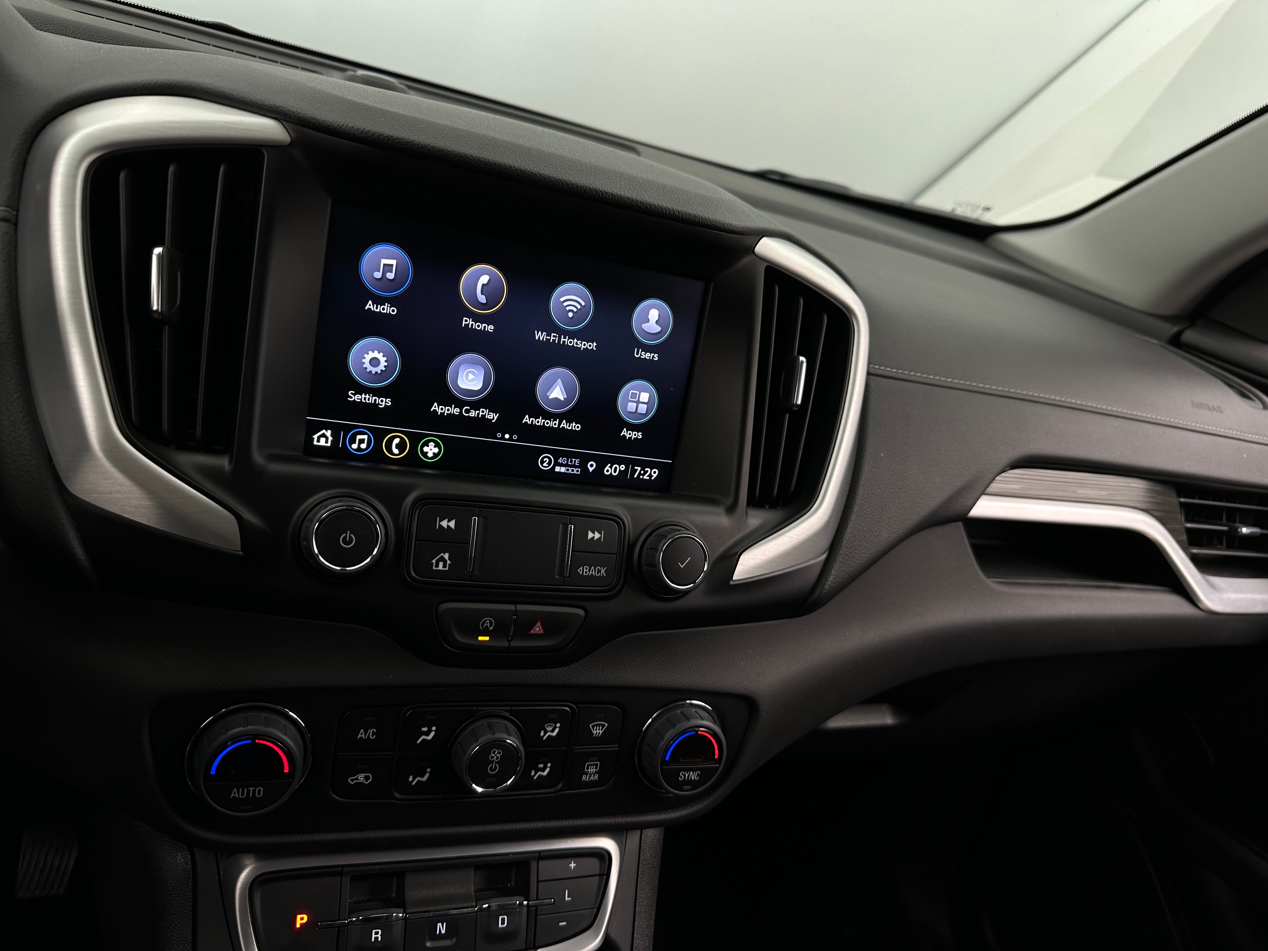 2024 GMC Terrain SLT 3