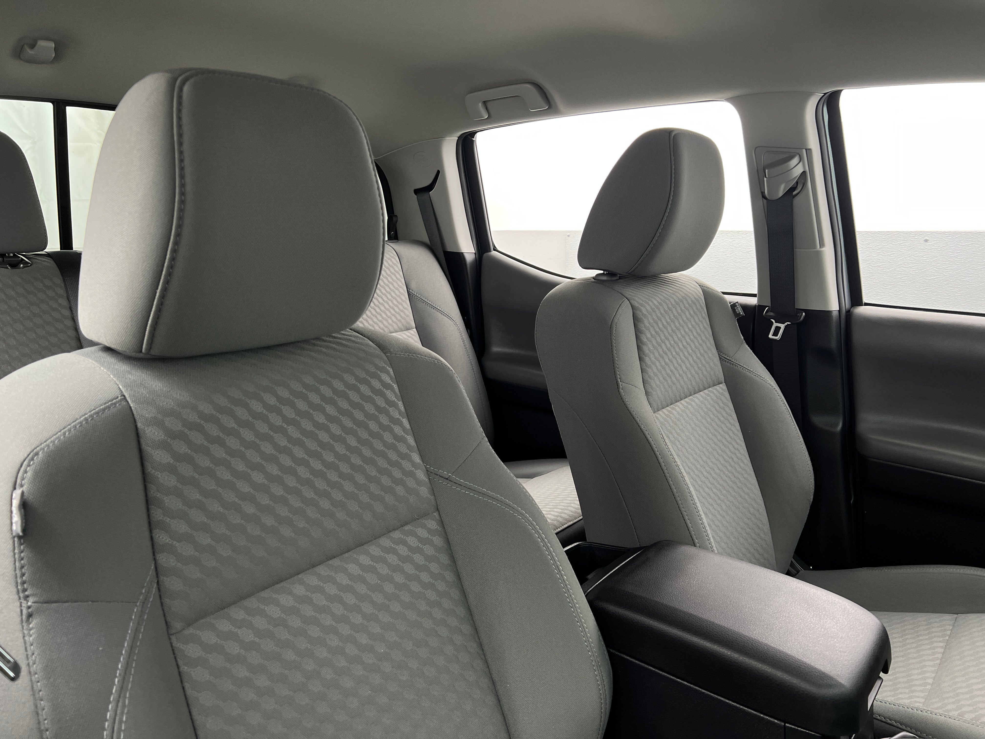 2020 Toyota Tacoma SR5 2