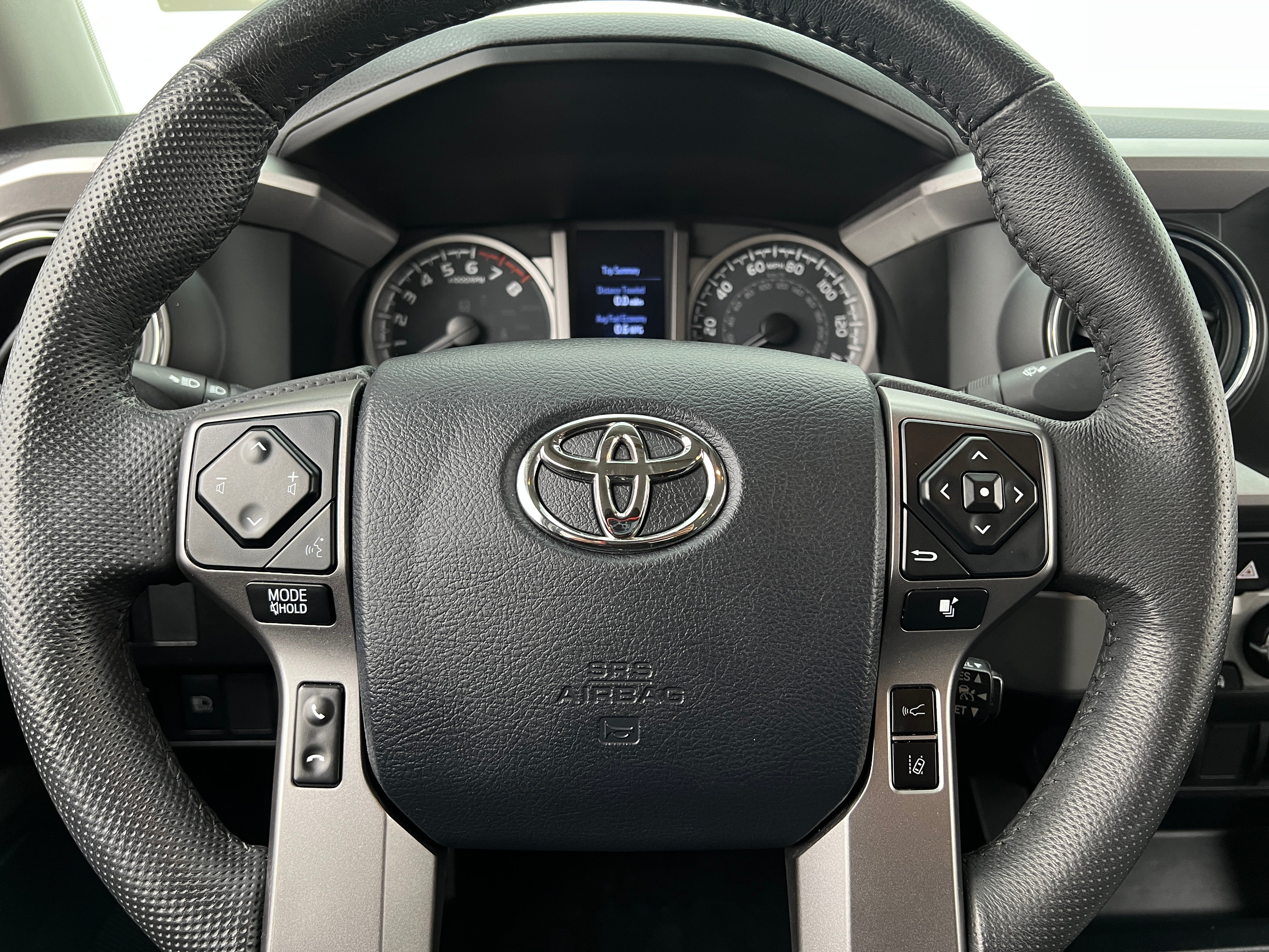 2020 Toyota Tacoma SR5 5