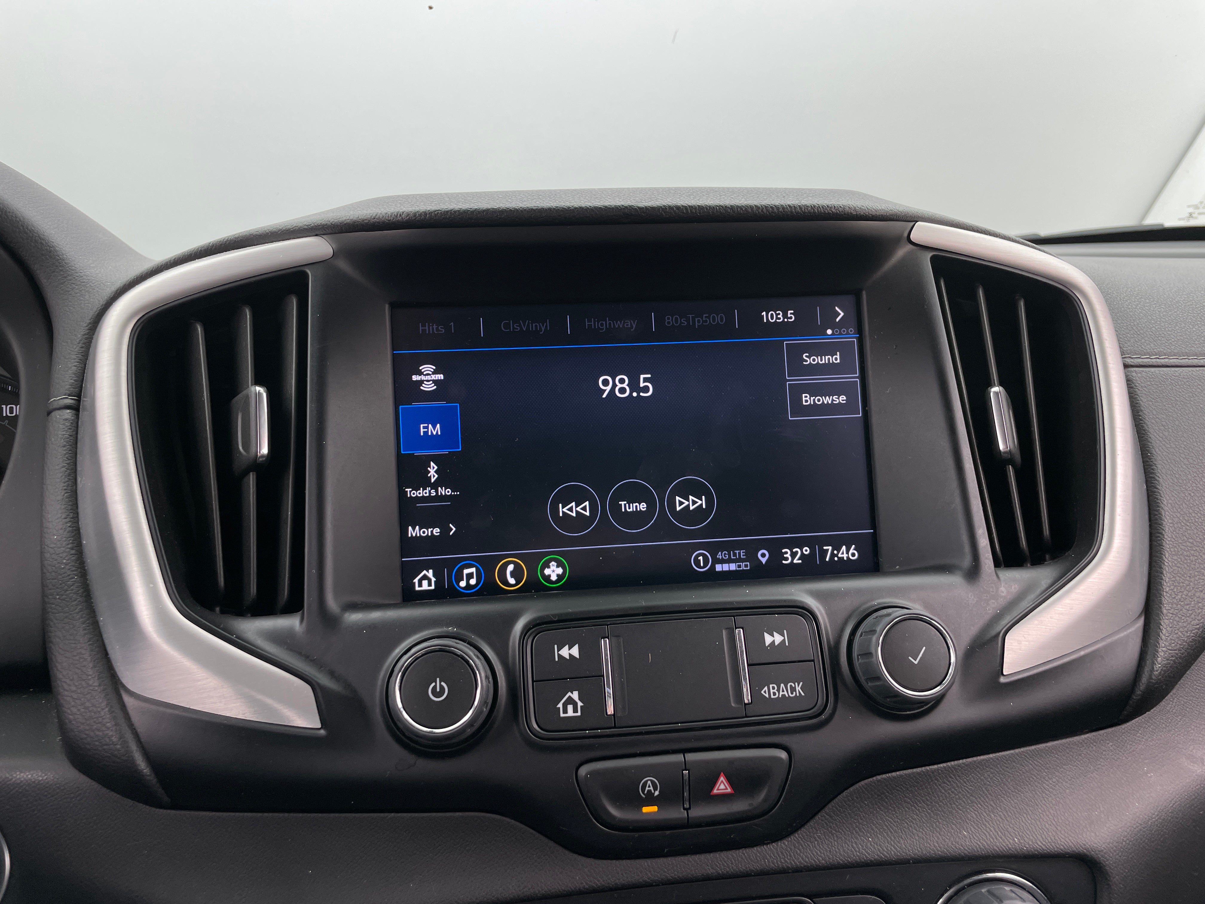 2023 GMC Terrain SLT 4