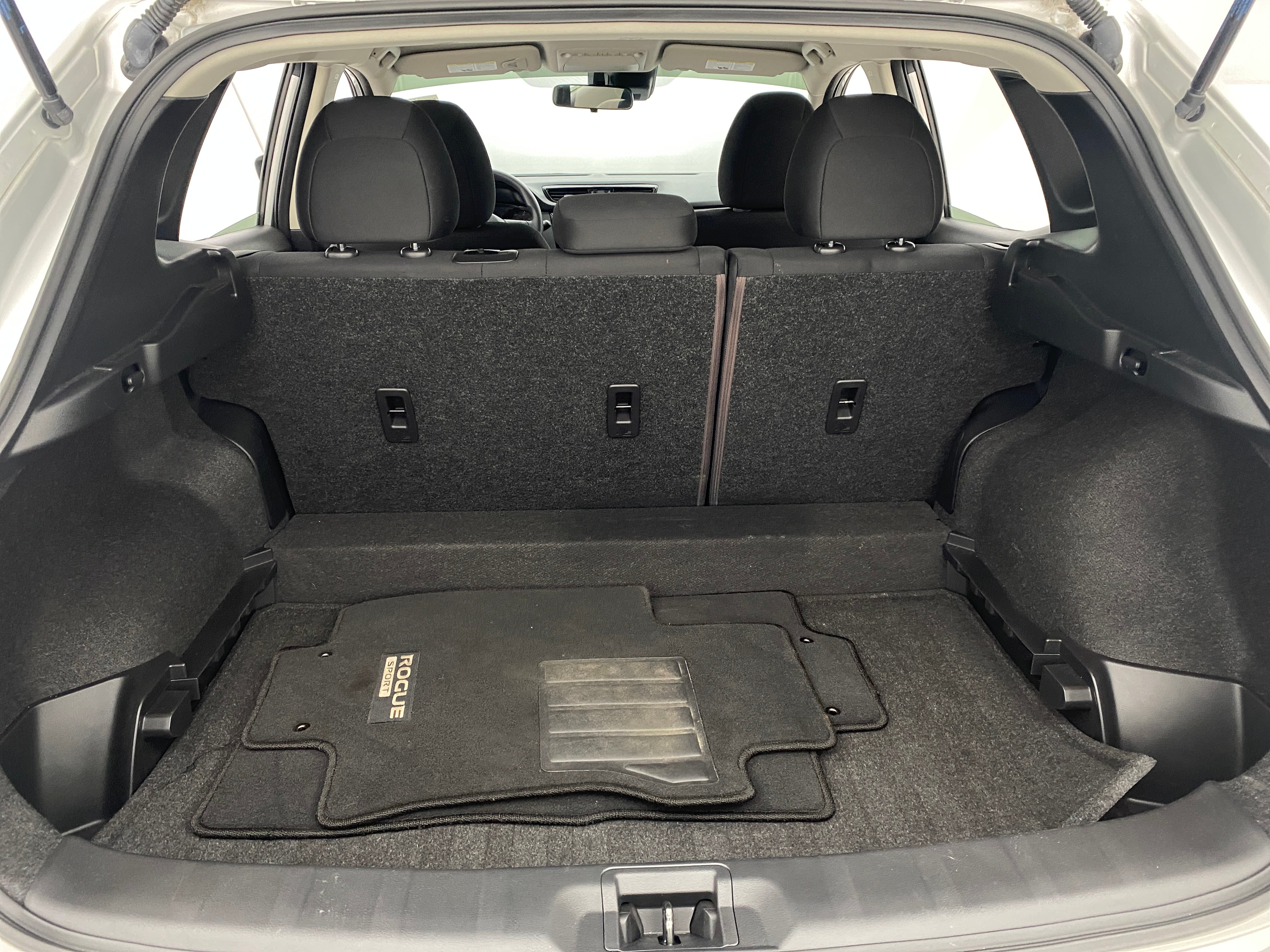 2021 Nissan Rogue Sport S 7