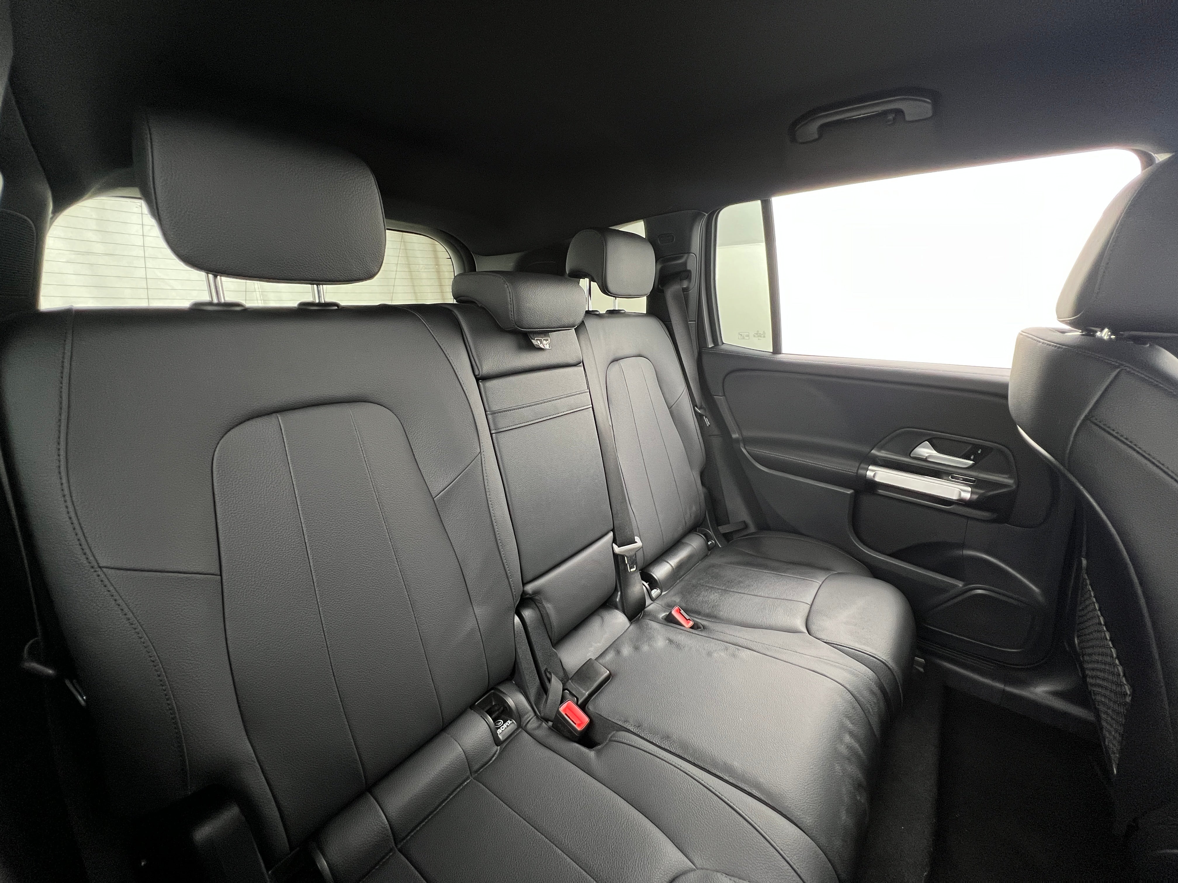 2022 Mercedes-Benz GLB 250 5