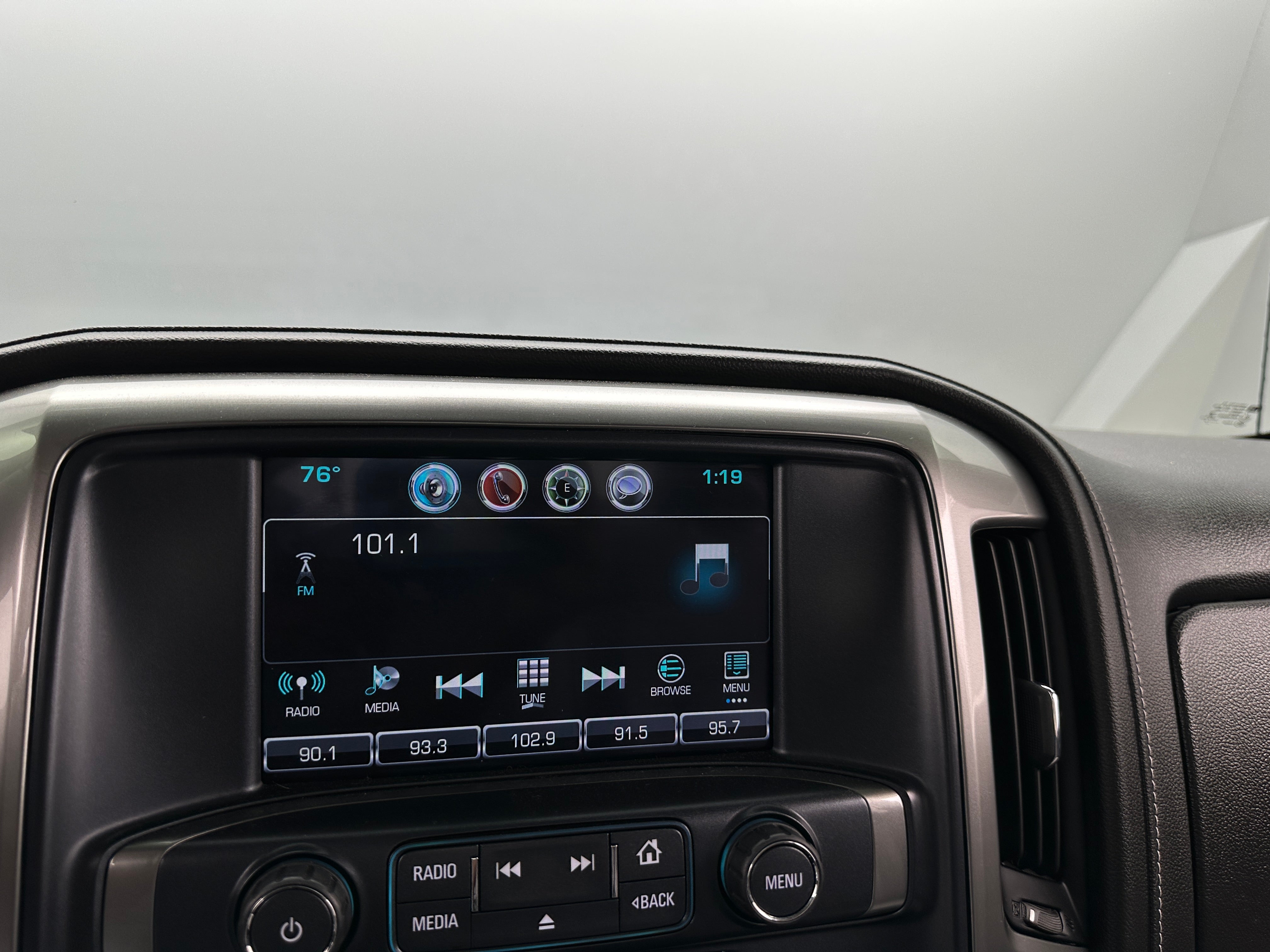 2018 Chevrolet Silverado 1500 LTZ 3