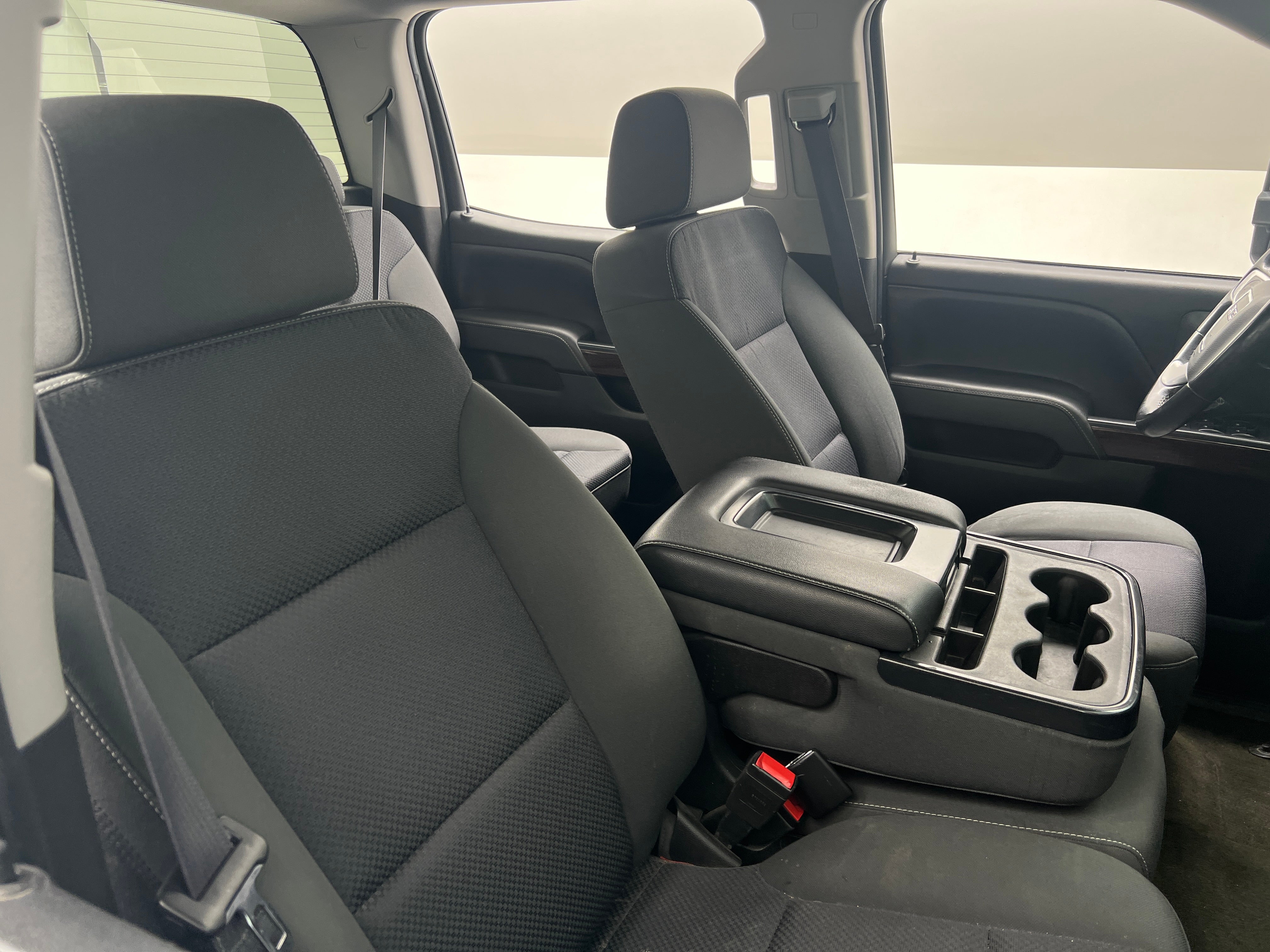2017 GMC Sierra 1500 SLE 2