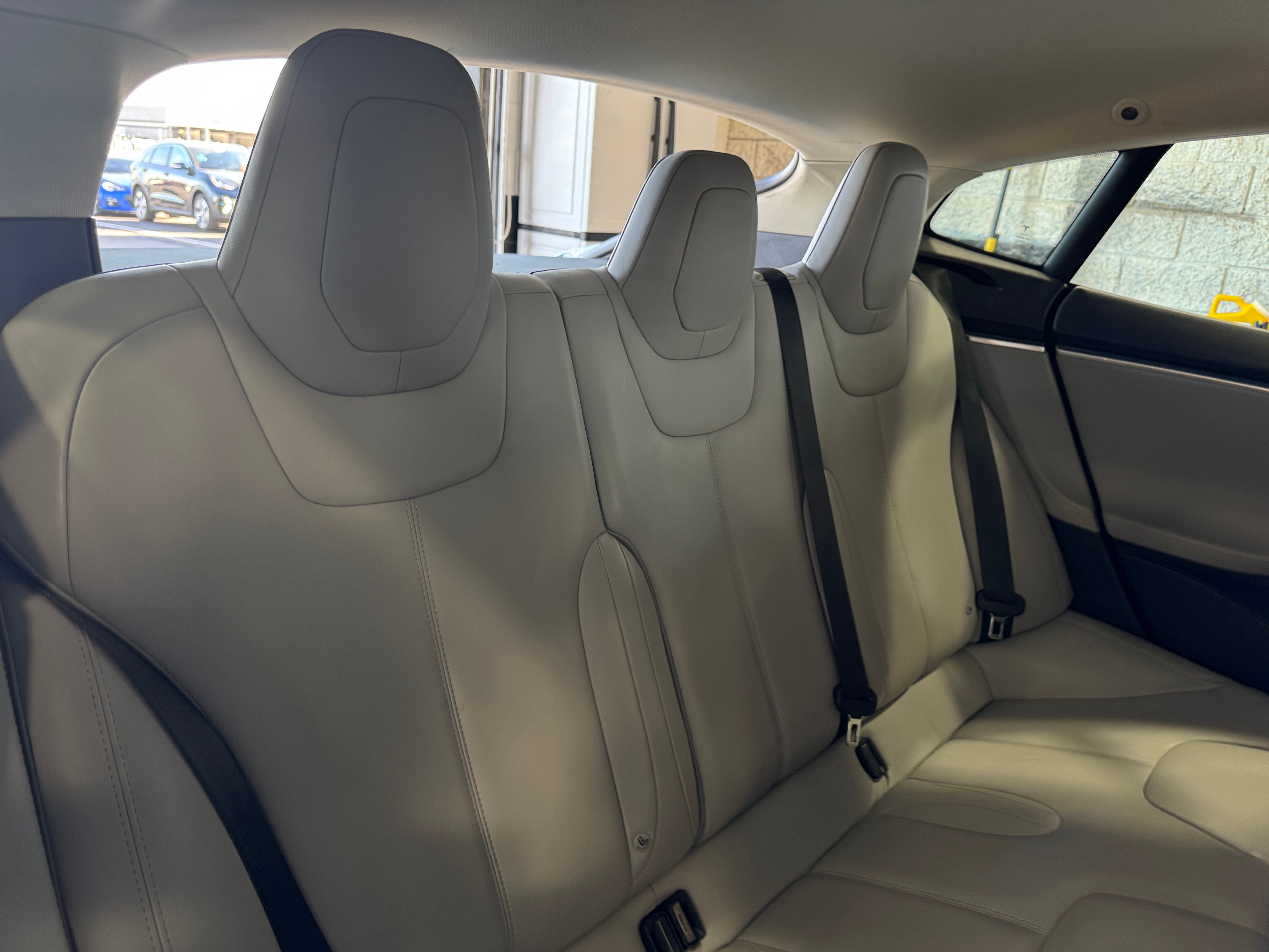 Thumbnail: 2014 Tesla Model S - 5