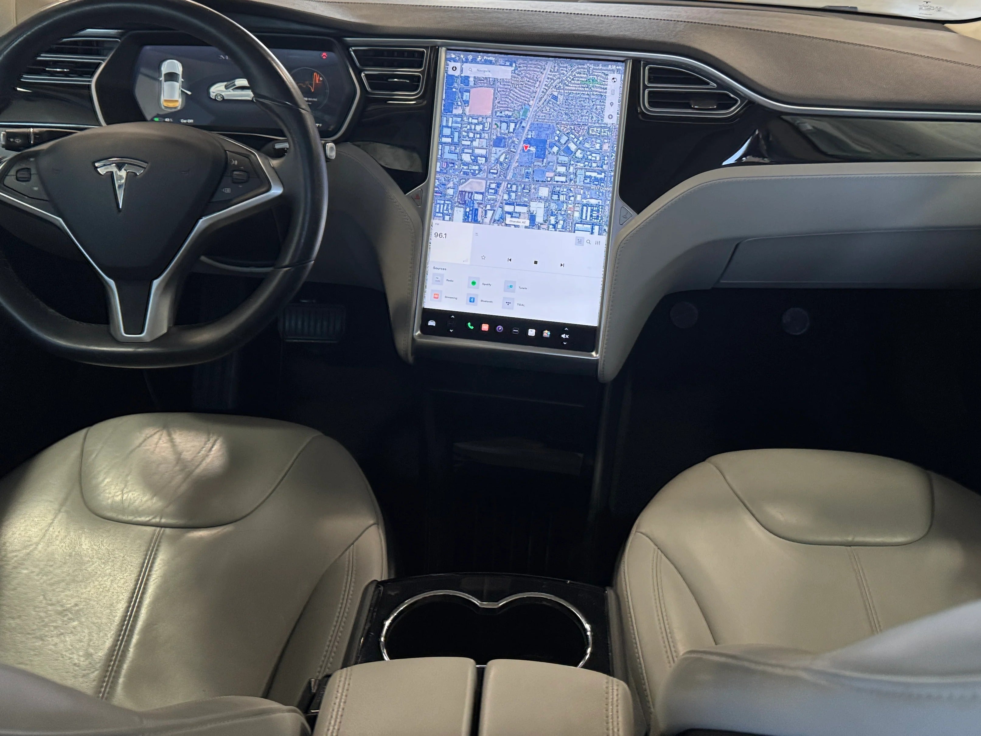 Thumbnail: 2014 Tesla Model S - 2