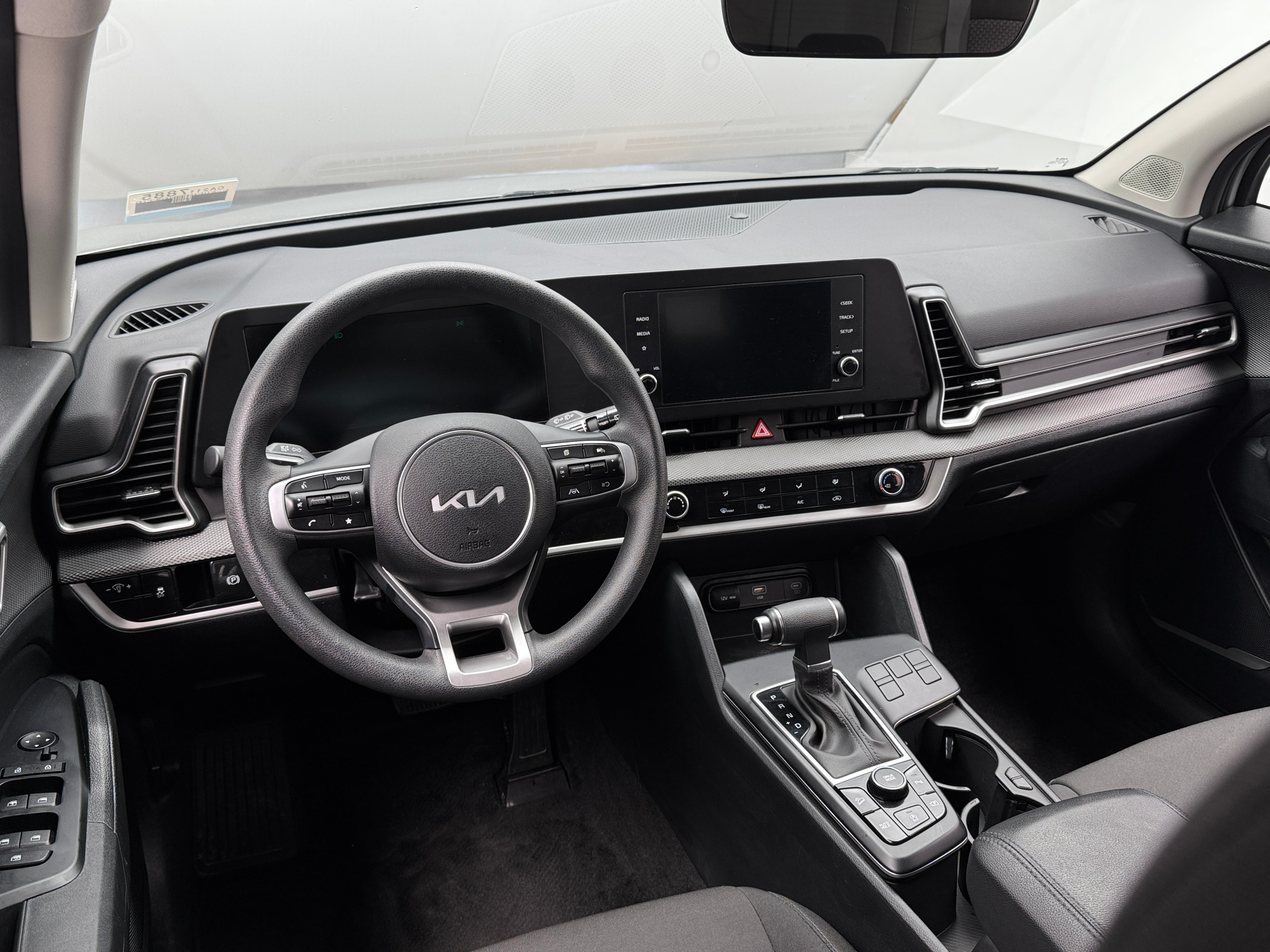 2024 Kia Sportage LX 3
