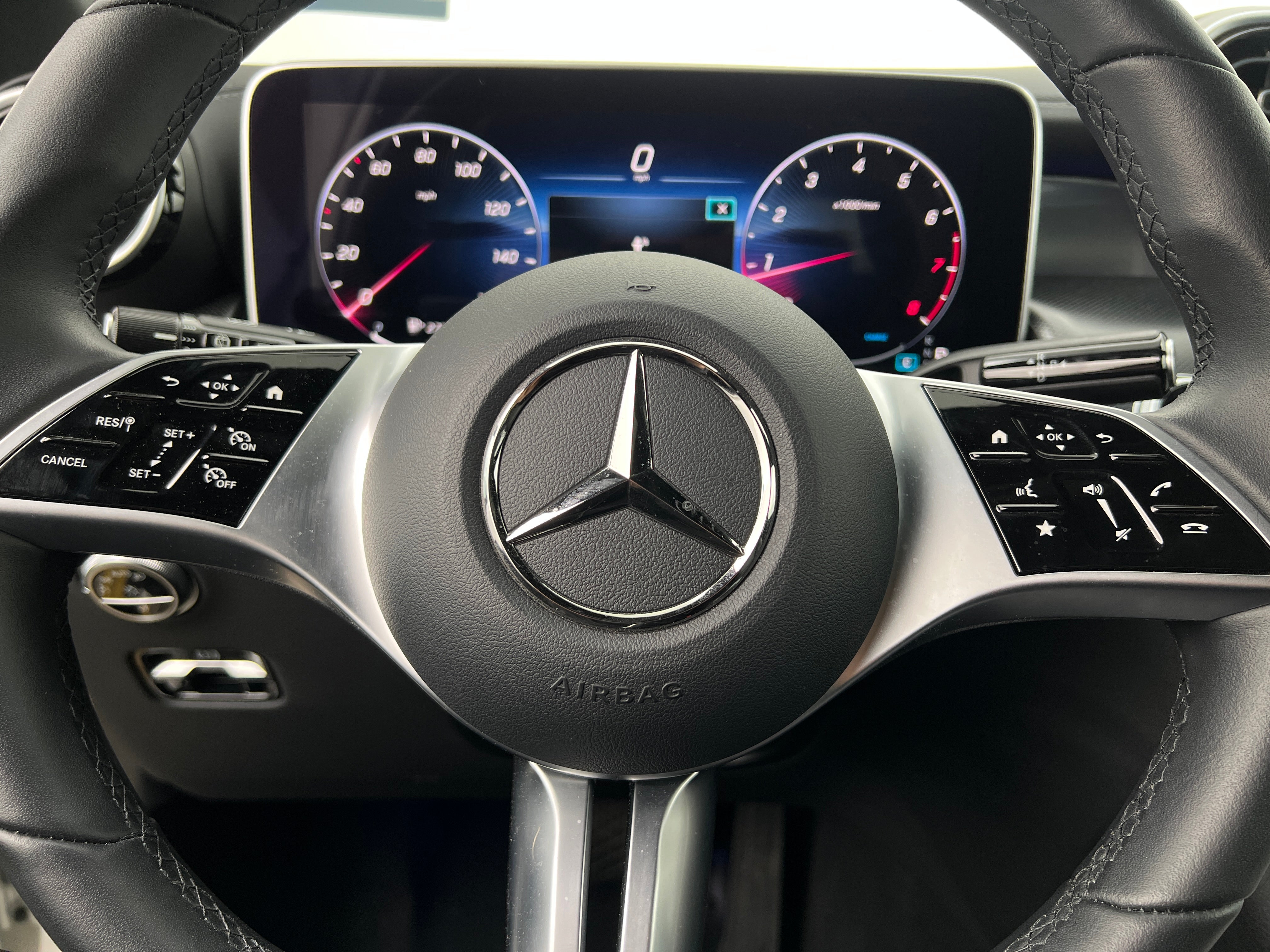 2024 Mercedes-Benz GLC 300 4