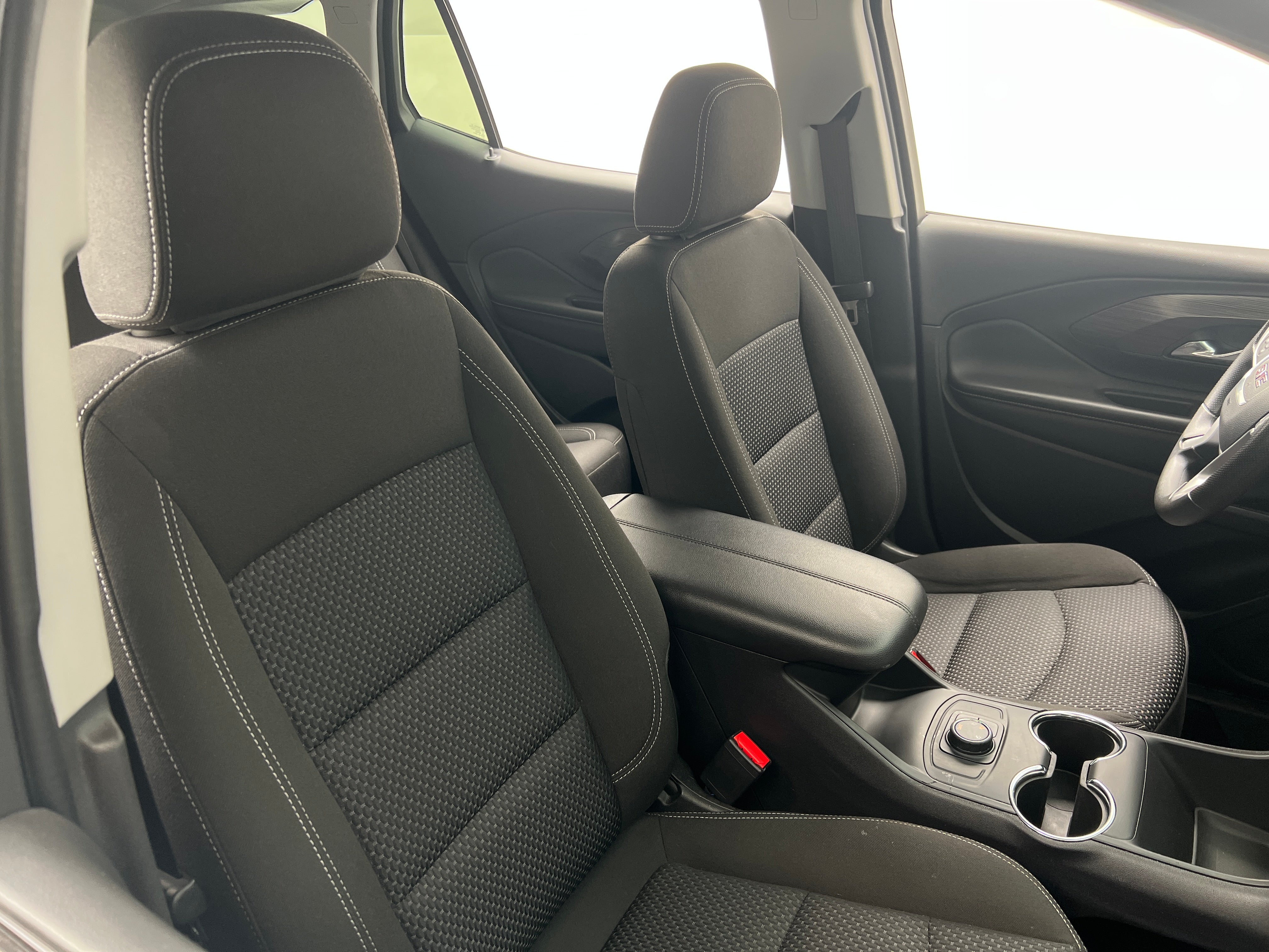 2024 GMC Terrain SLE 2
