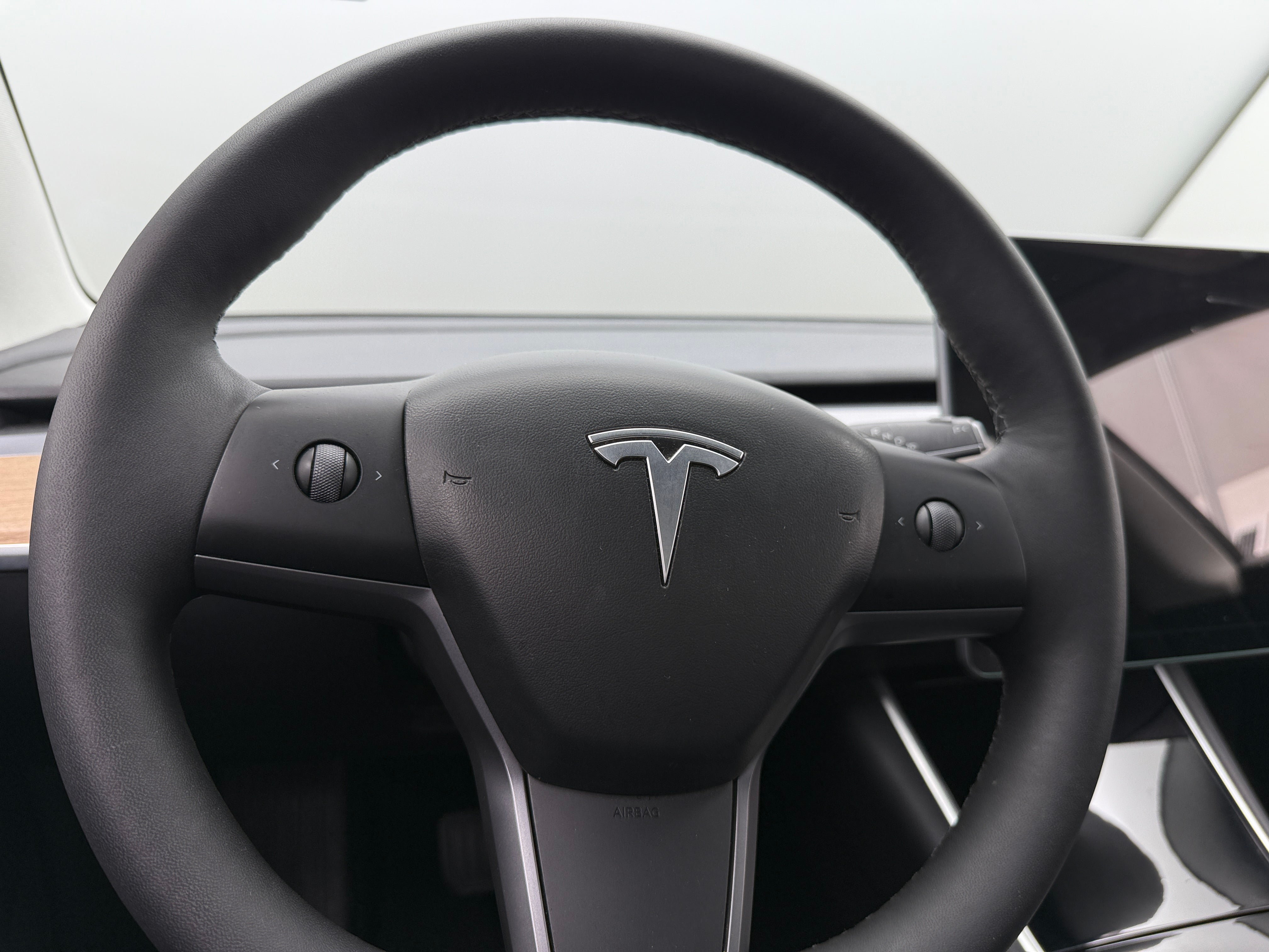 2018 Tesla Model 3 Mid Range 4