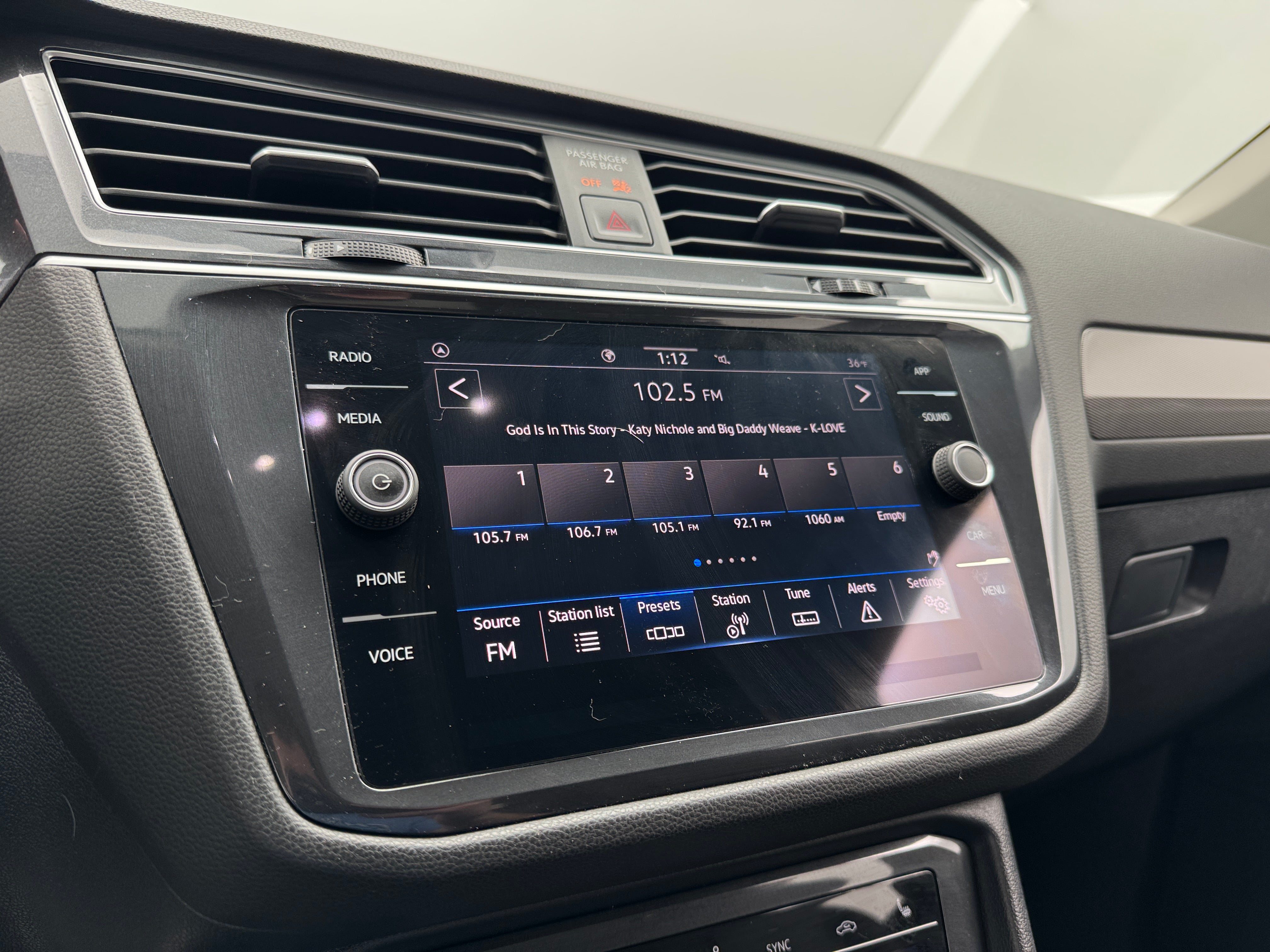 2024 Volkswagen Tiguan SE 3