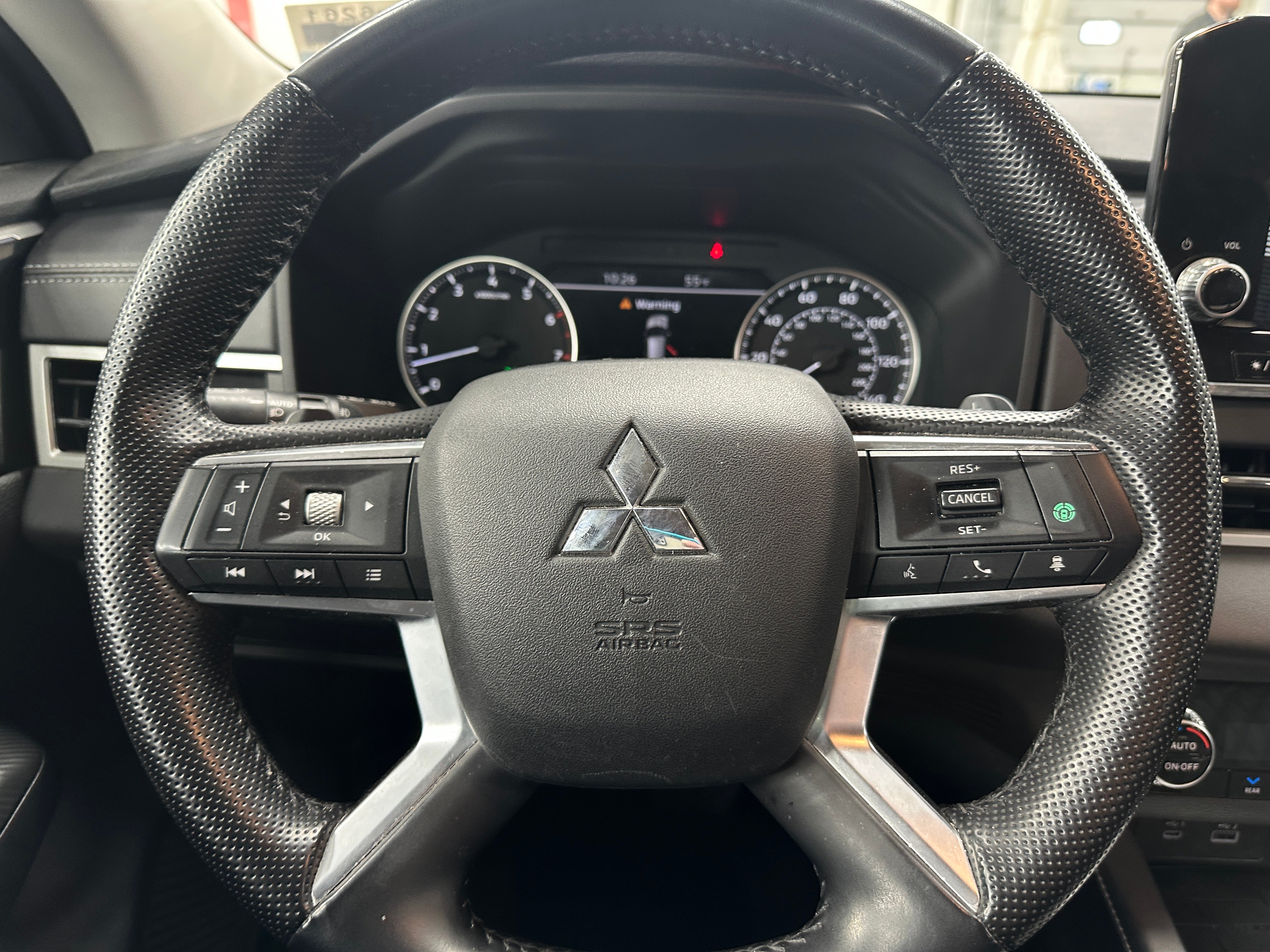 2022 Mitsubishi Outlander SEL 4