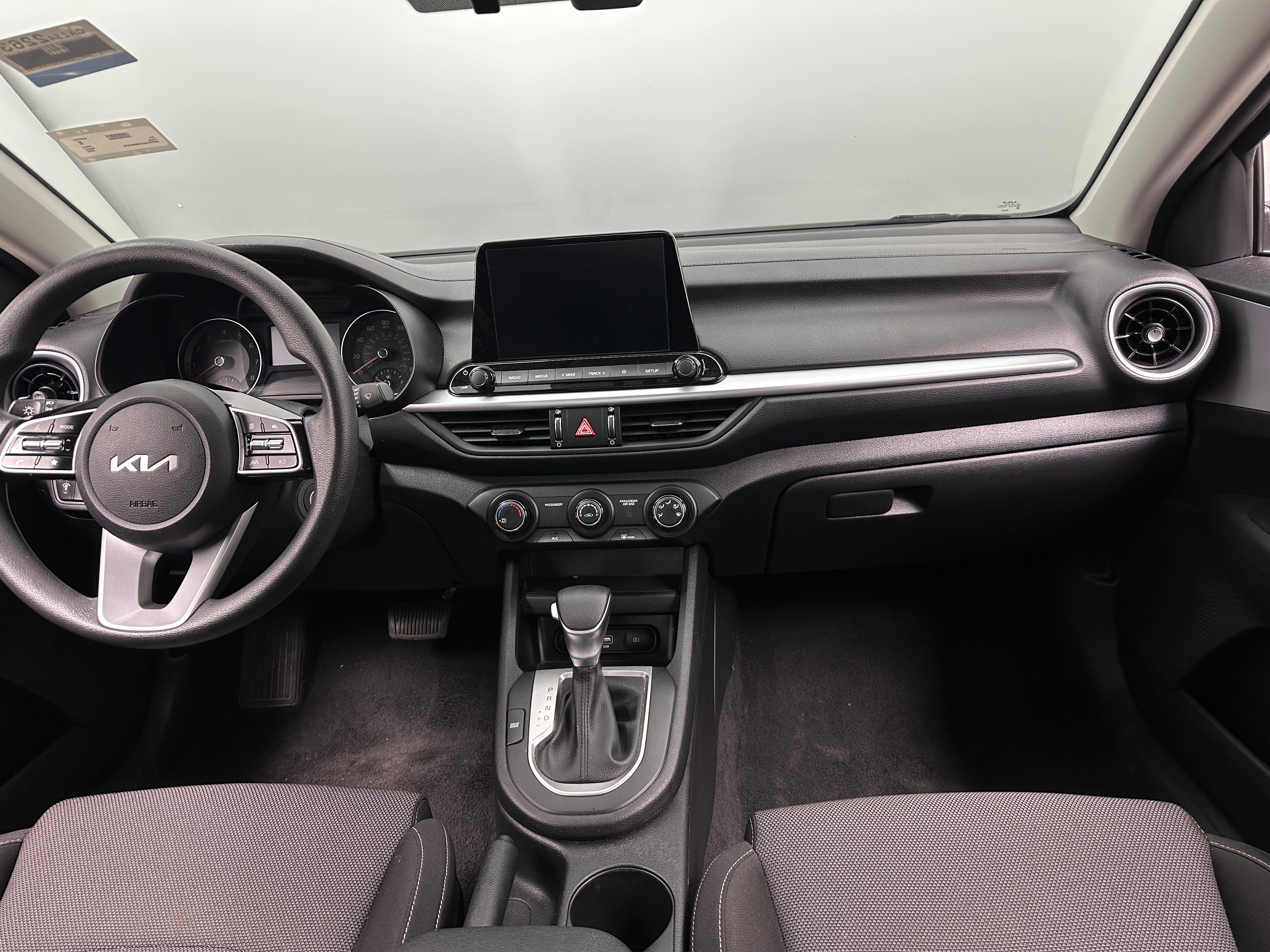 2024 Kia Forte LXS 3