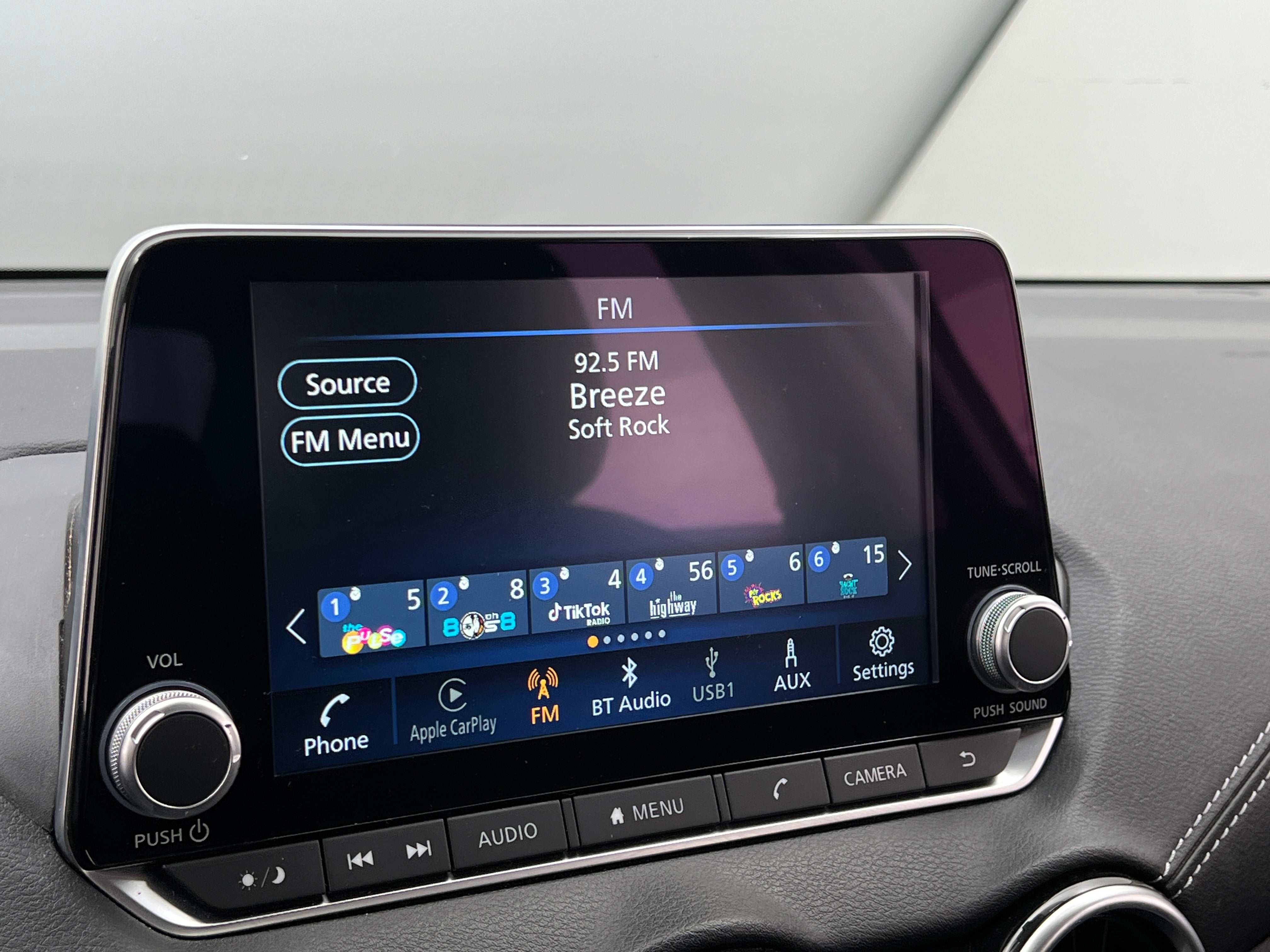 2024 Nissan Sentra SV 4