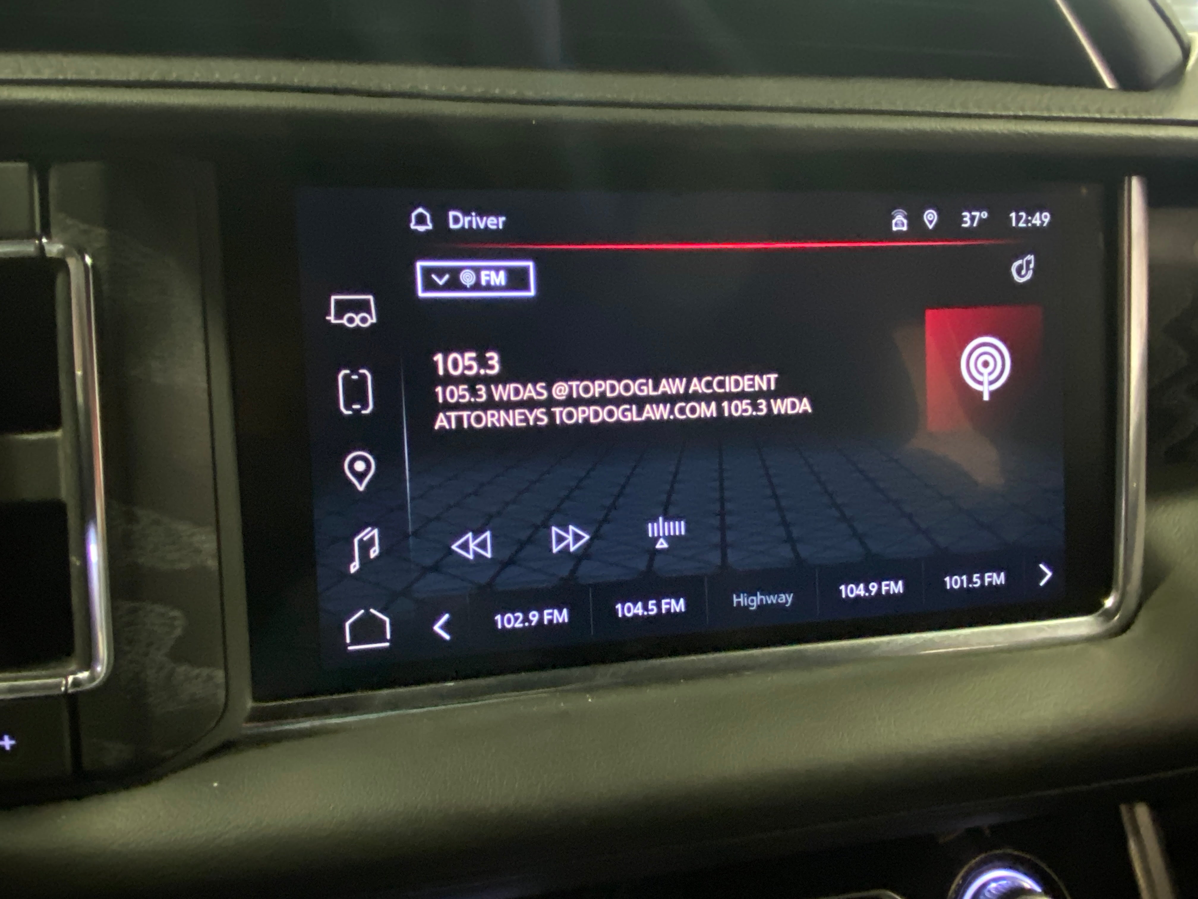 2023 GMC Yukon XL Denali 3