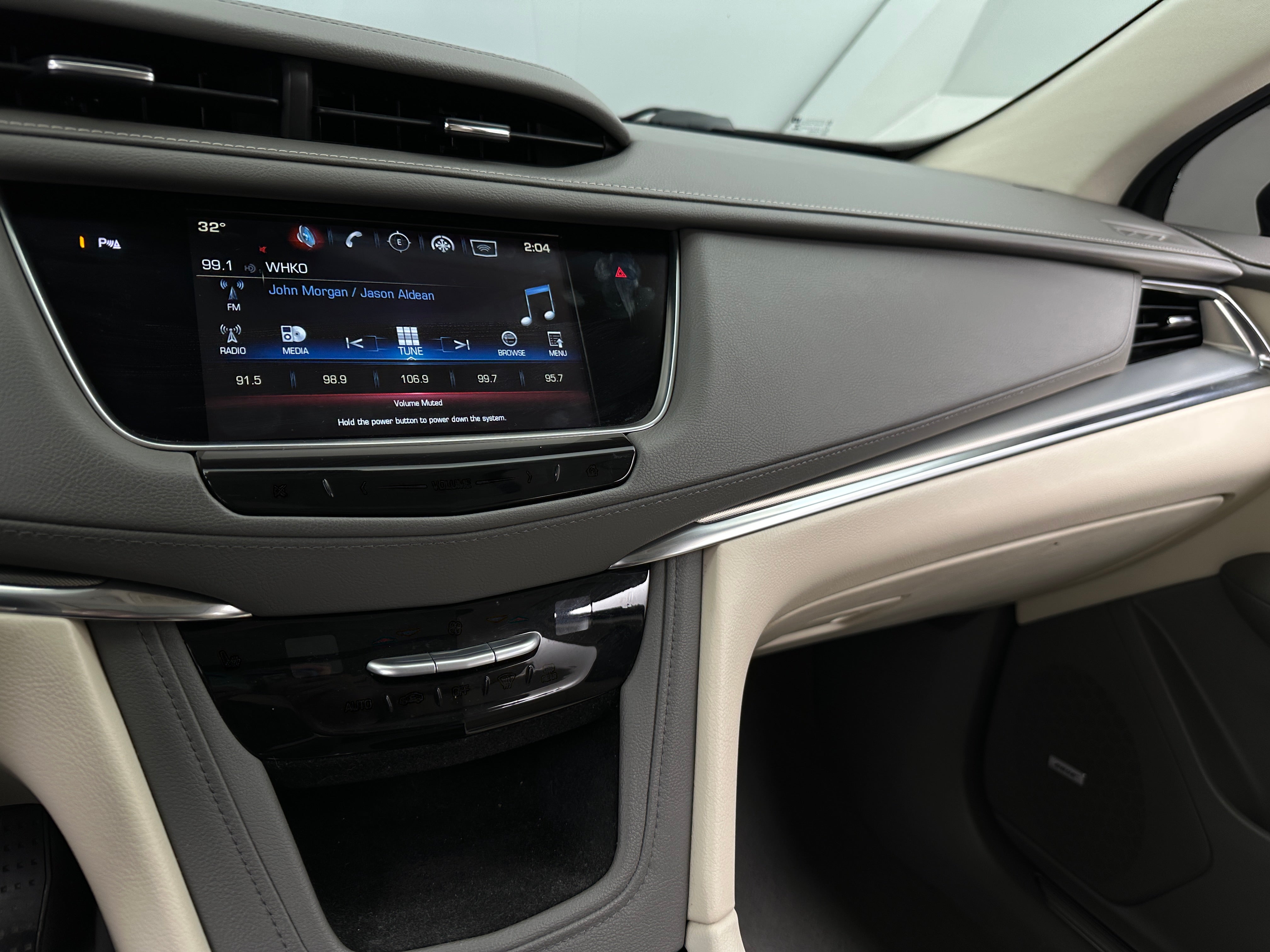 2018 Cadillac XT5 Luxury 3