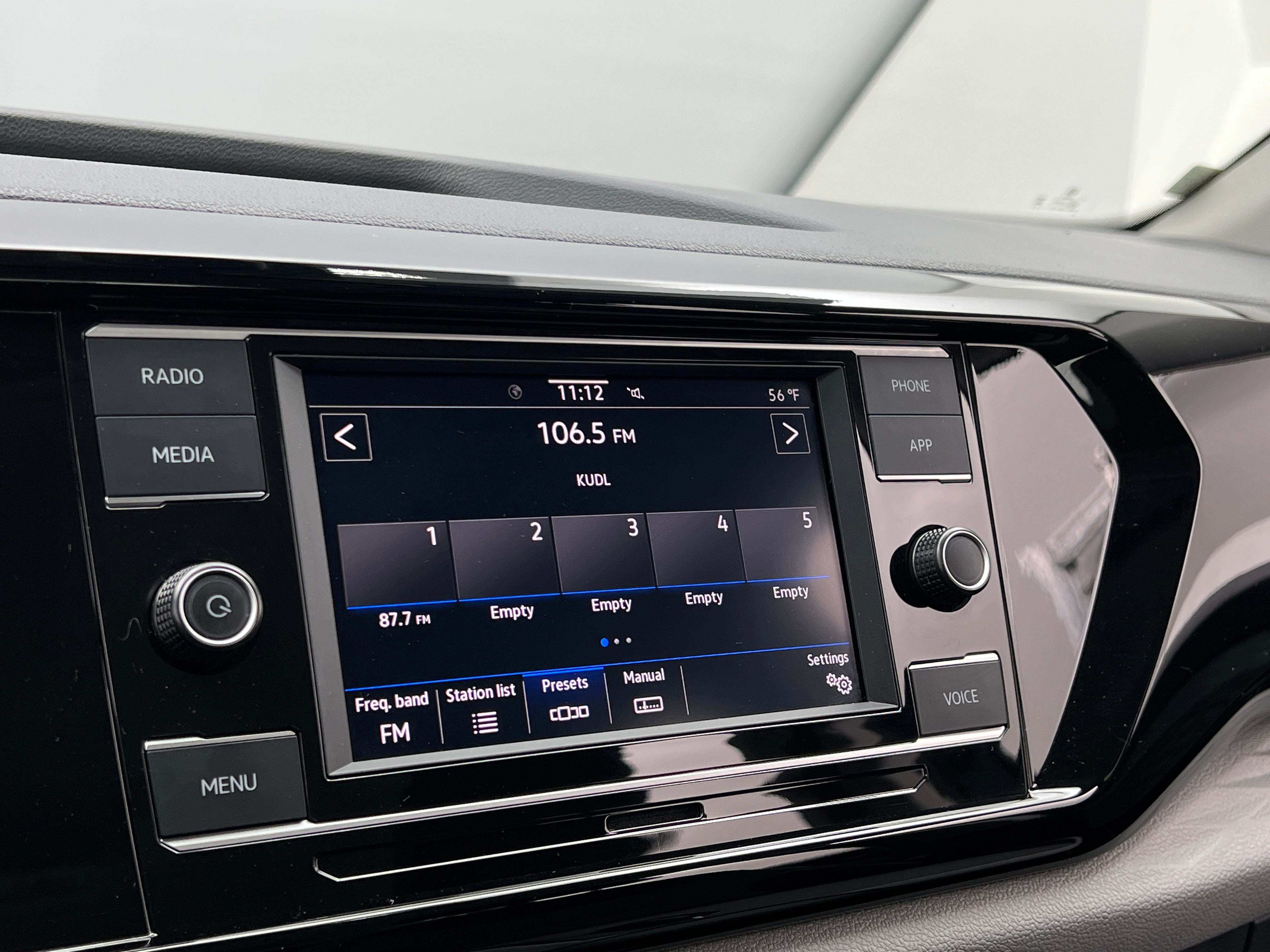 2024 Volkswagen Taos S 4