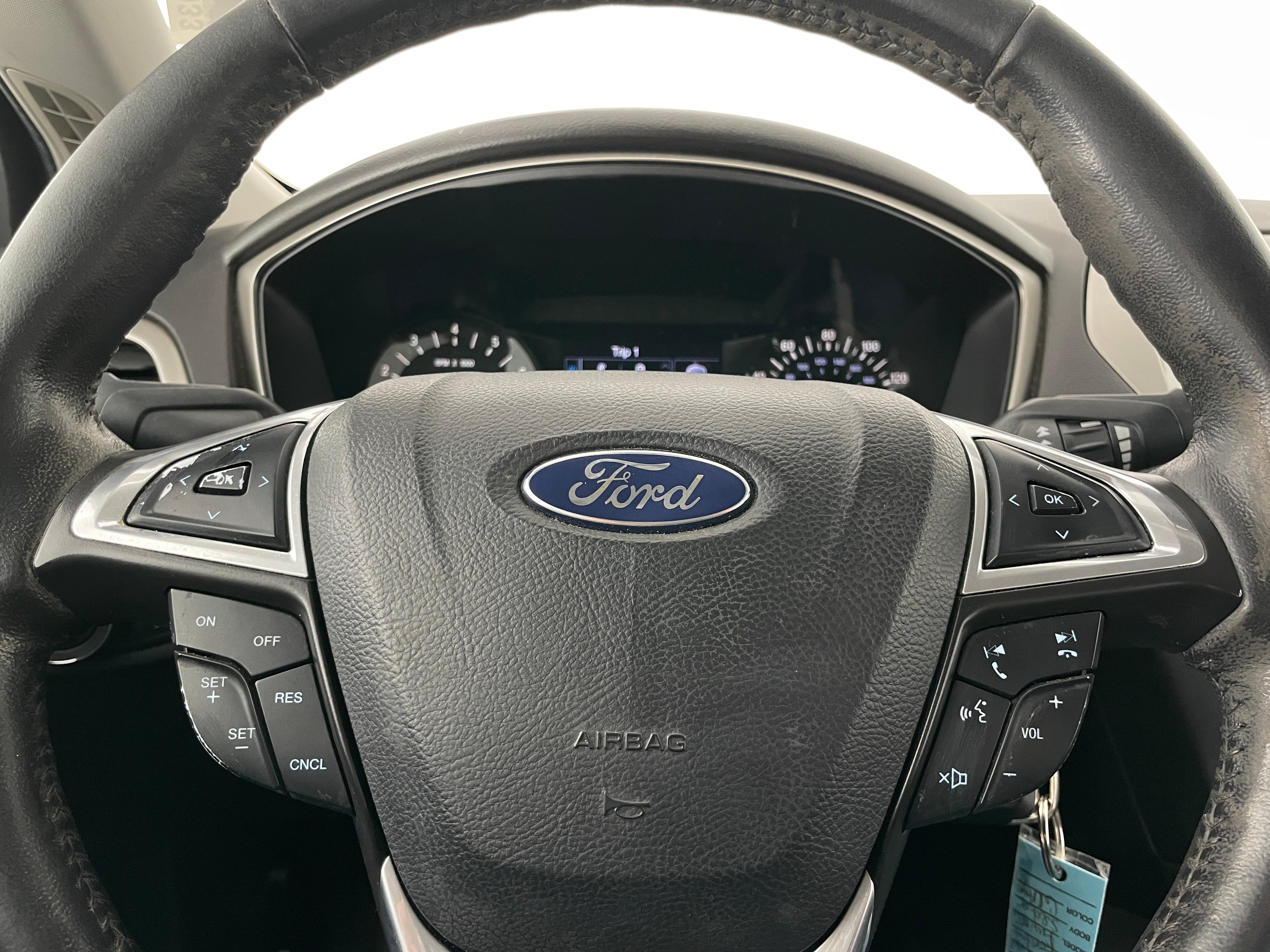 2013 Ford Fusion SE 4