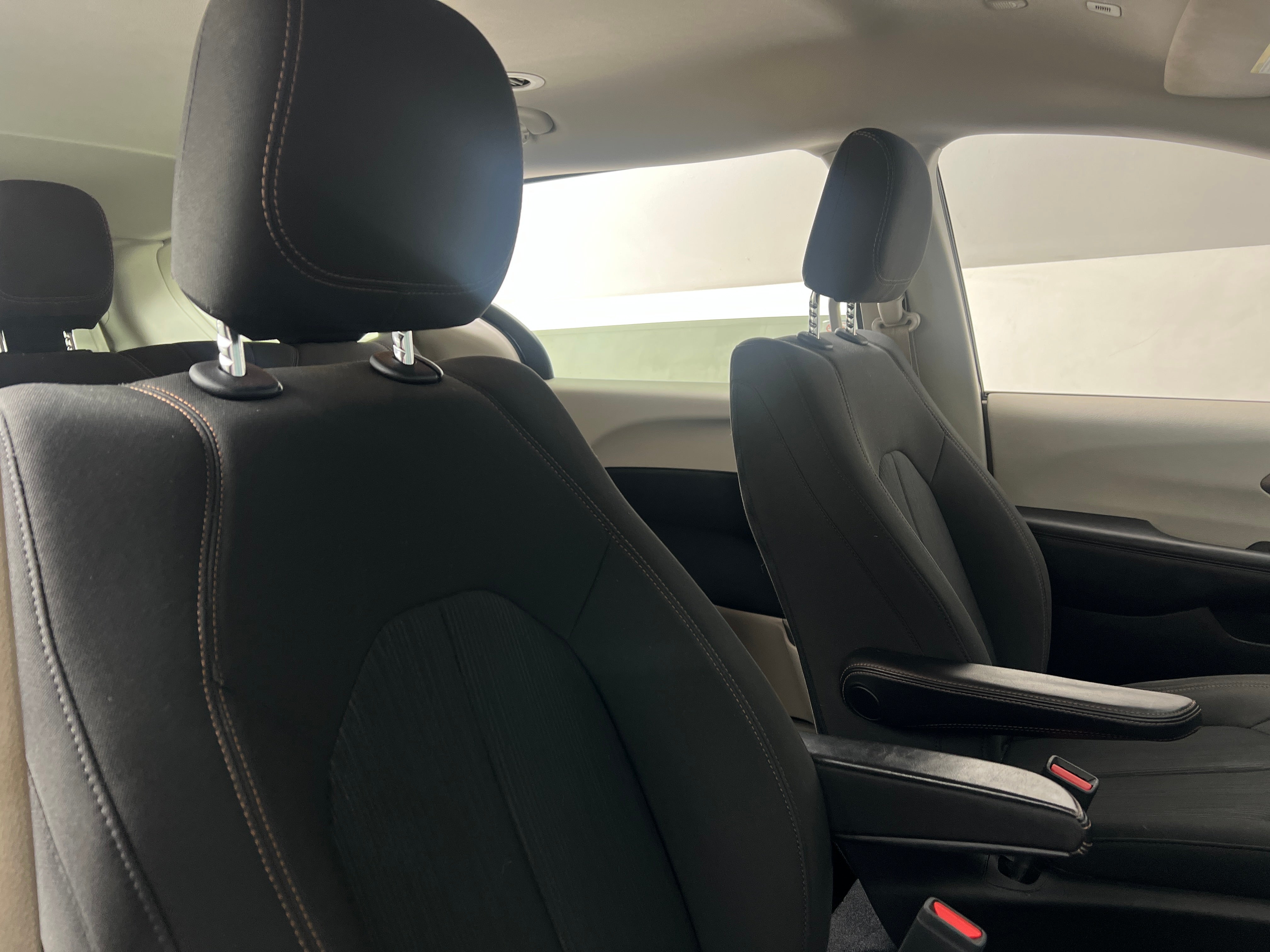 2018 Chrysler Pacifica L 2
