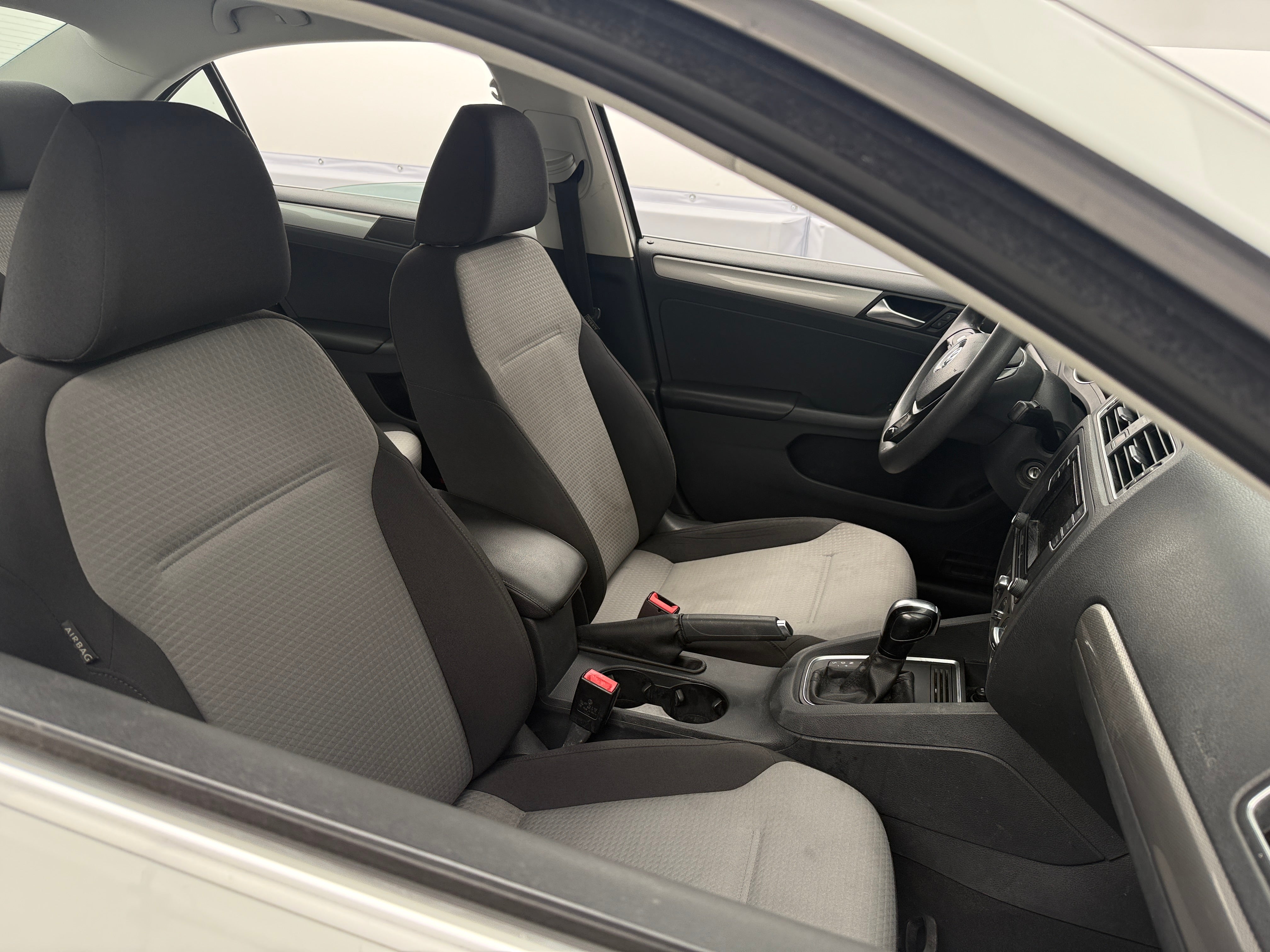 2017 Volkswagen Jetta S 2