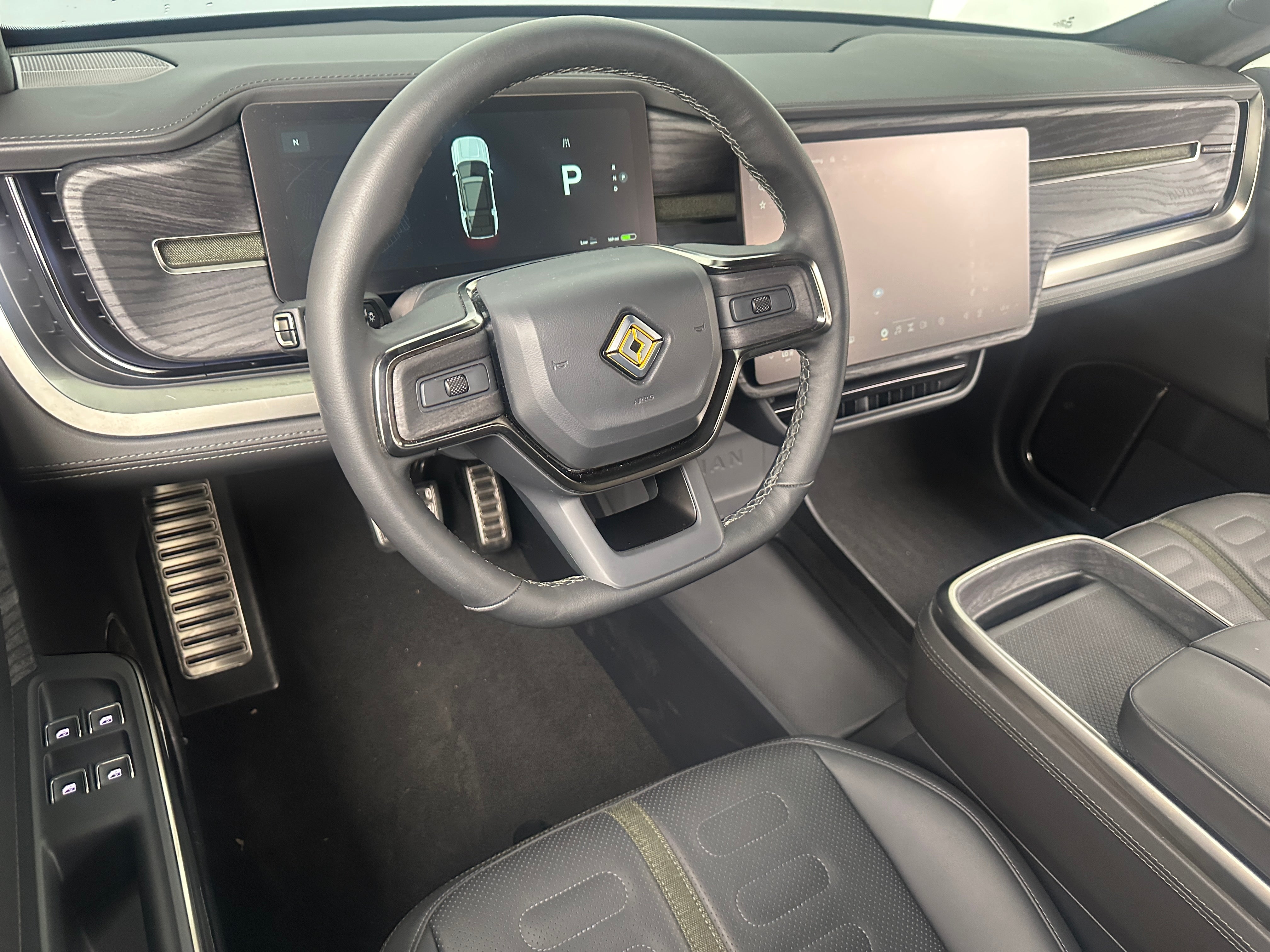 2023 Rivian R1S Adventure 2