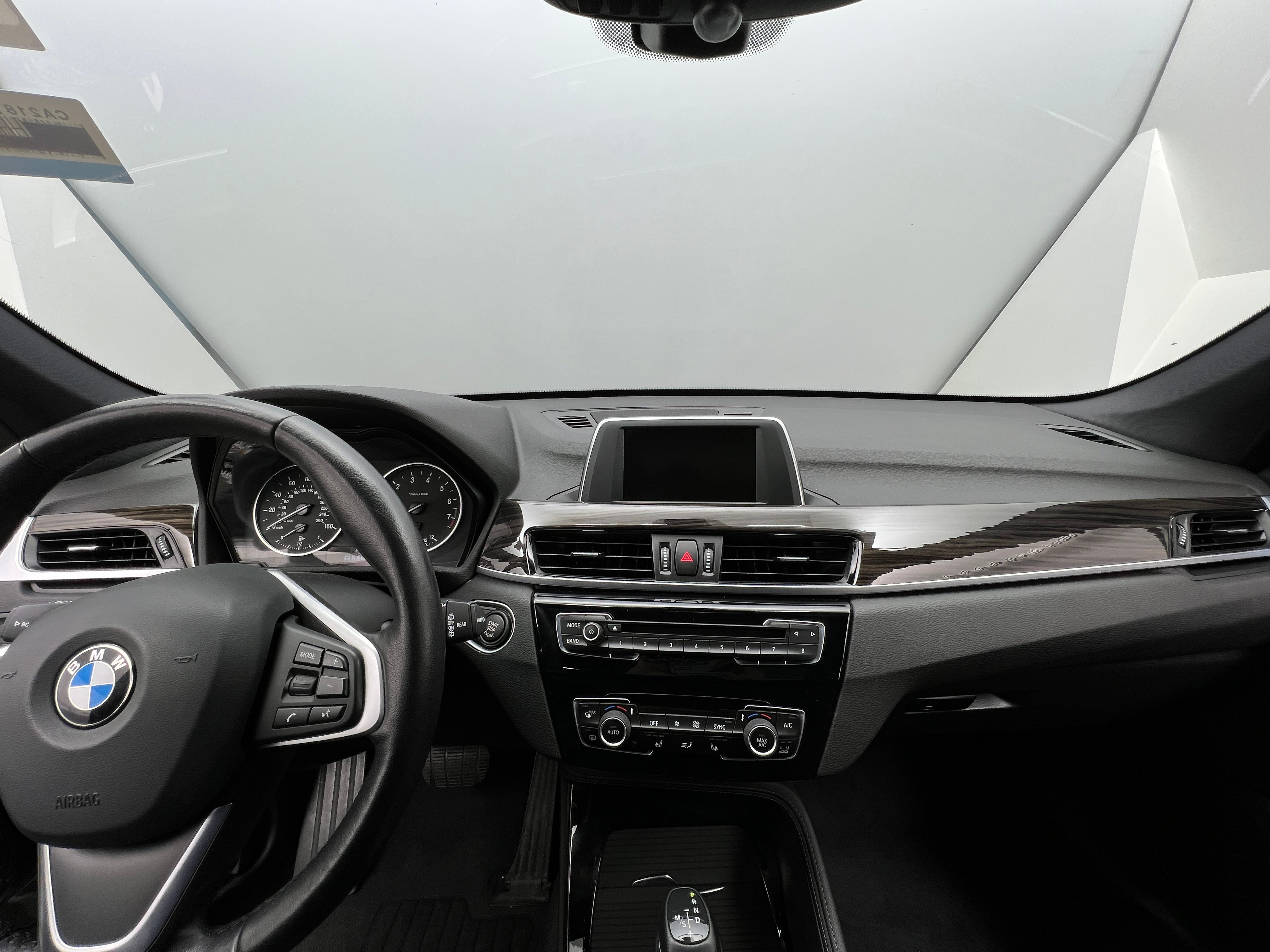 2016 BMW X1 xDrive28i 3