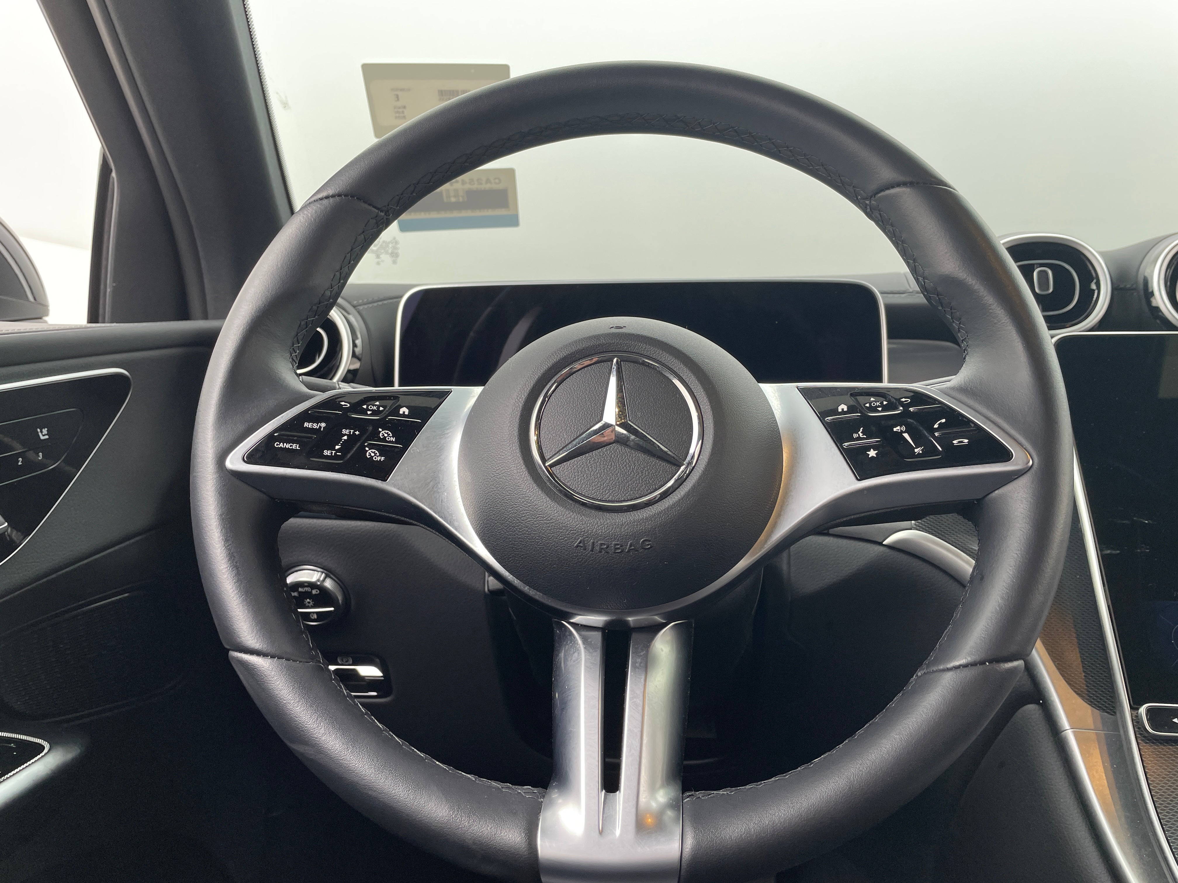 2024 Mercedes-Benz GLC 300 5