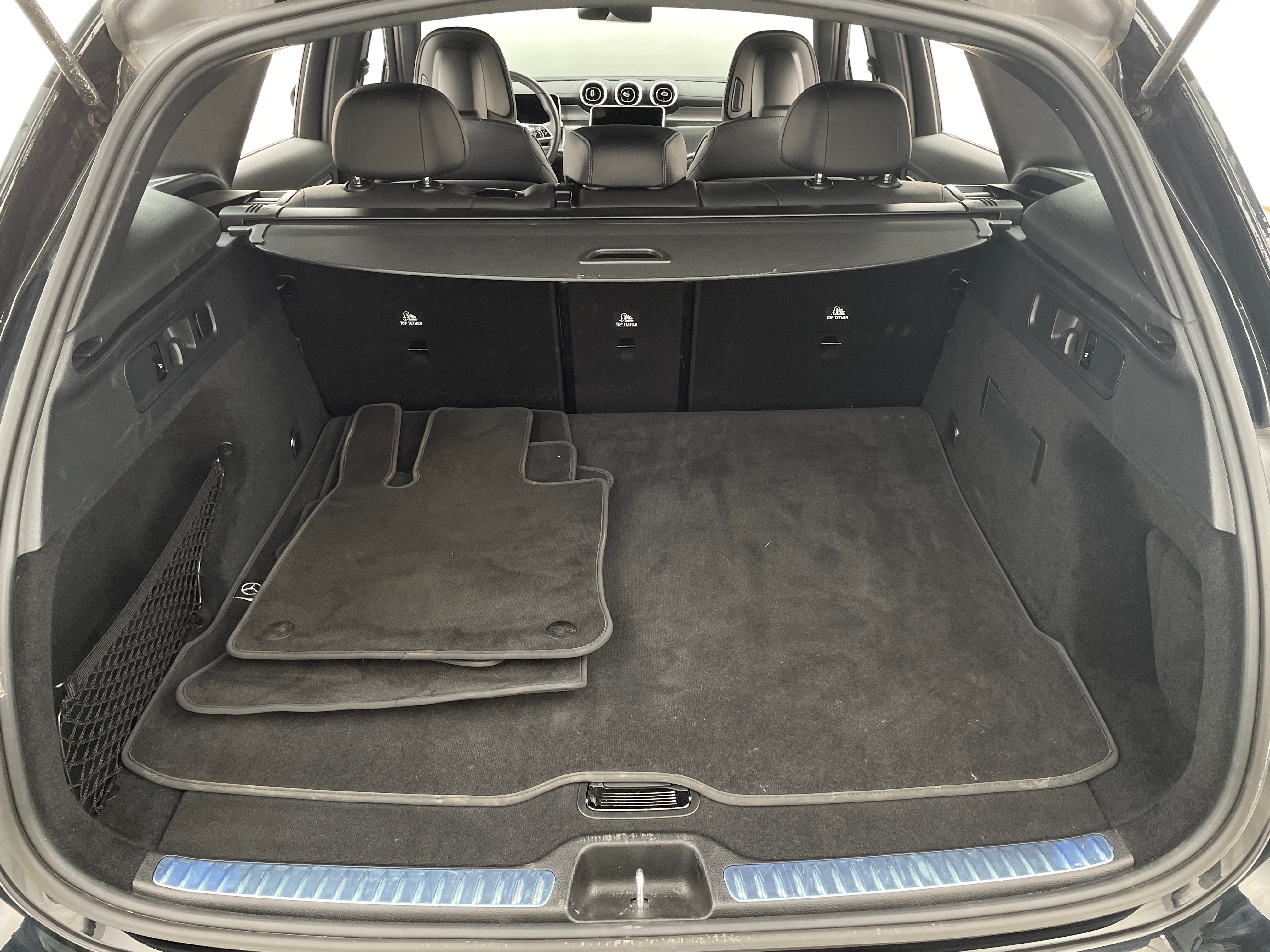 2024 Mercedes-Benz GLC 300 7