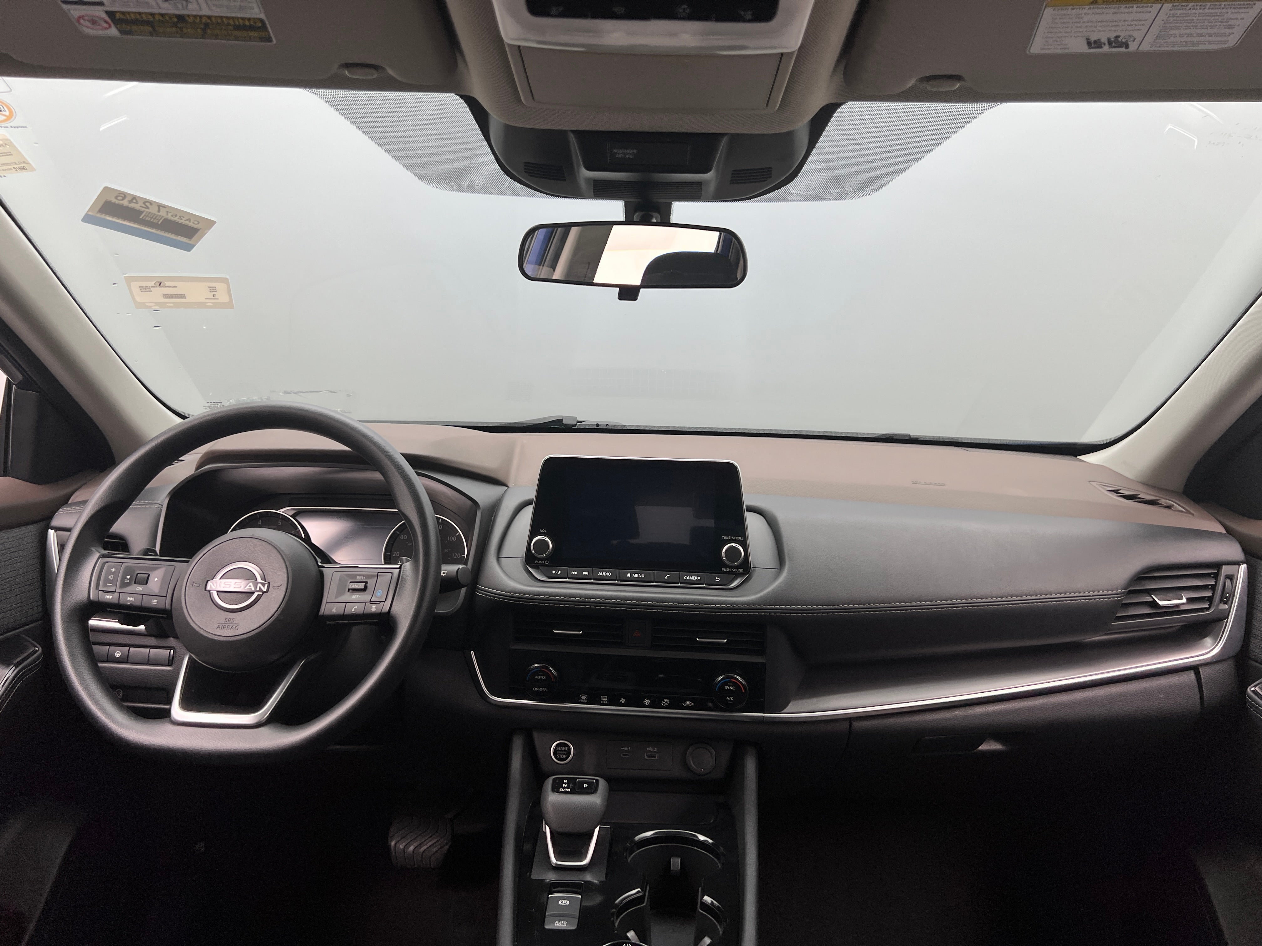2023 Nissan Rogue SV 3