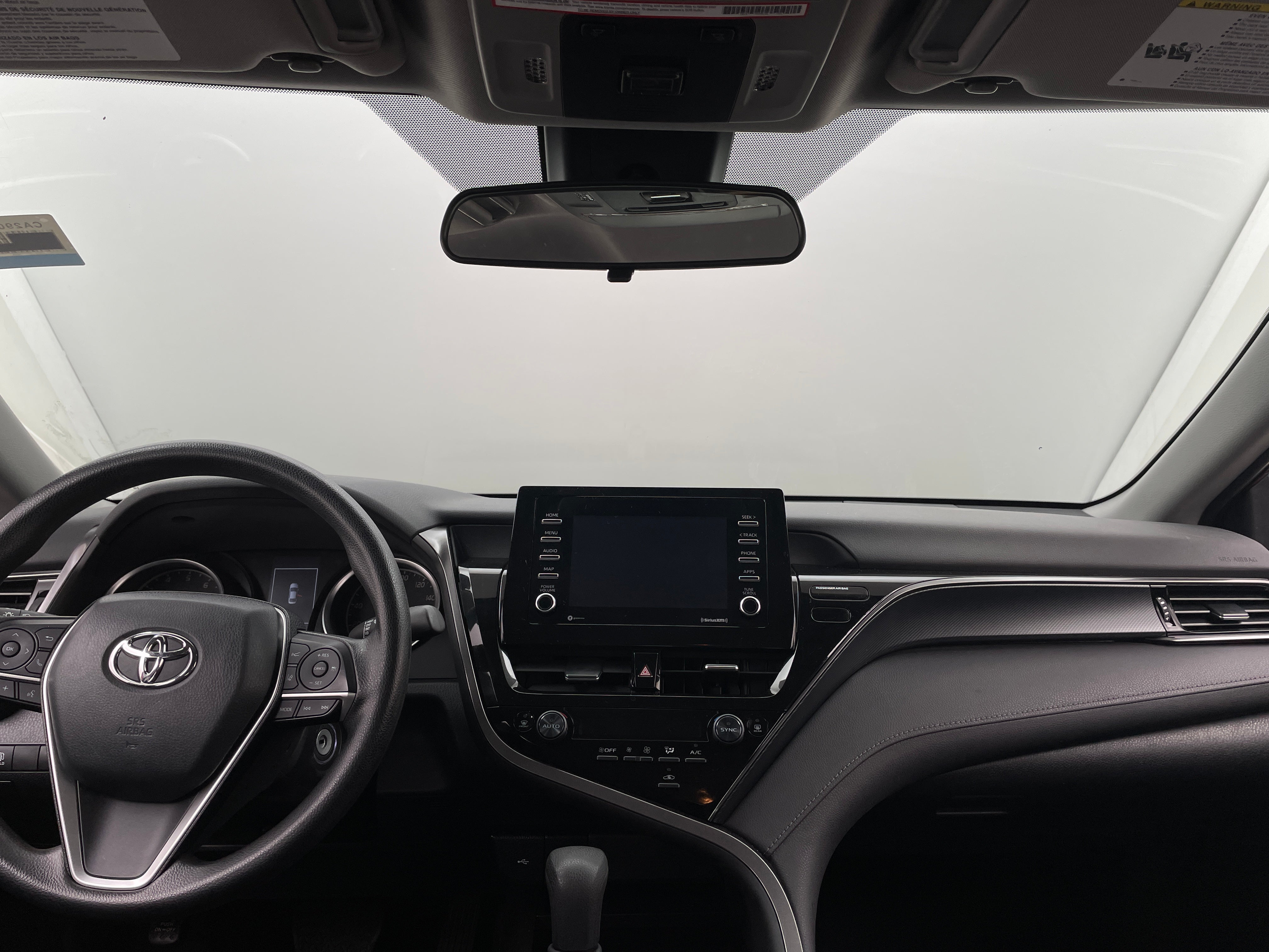 2022 Toyota Camry LE 3
