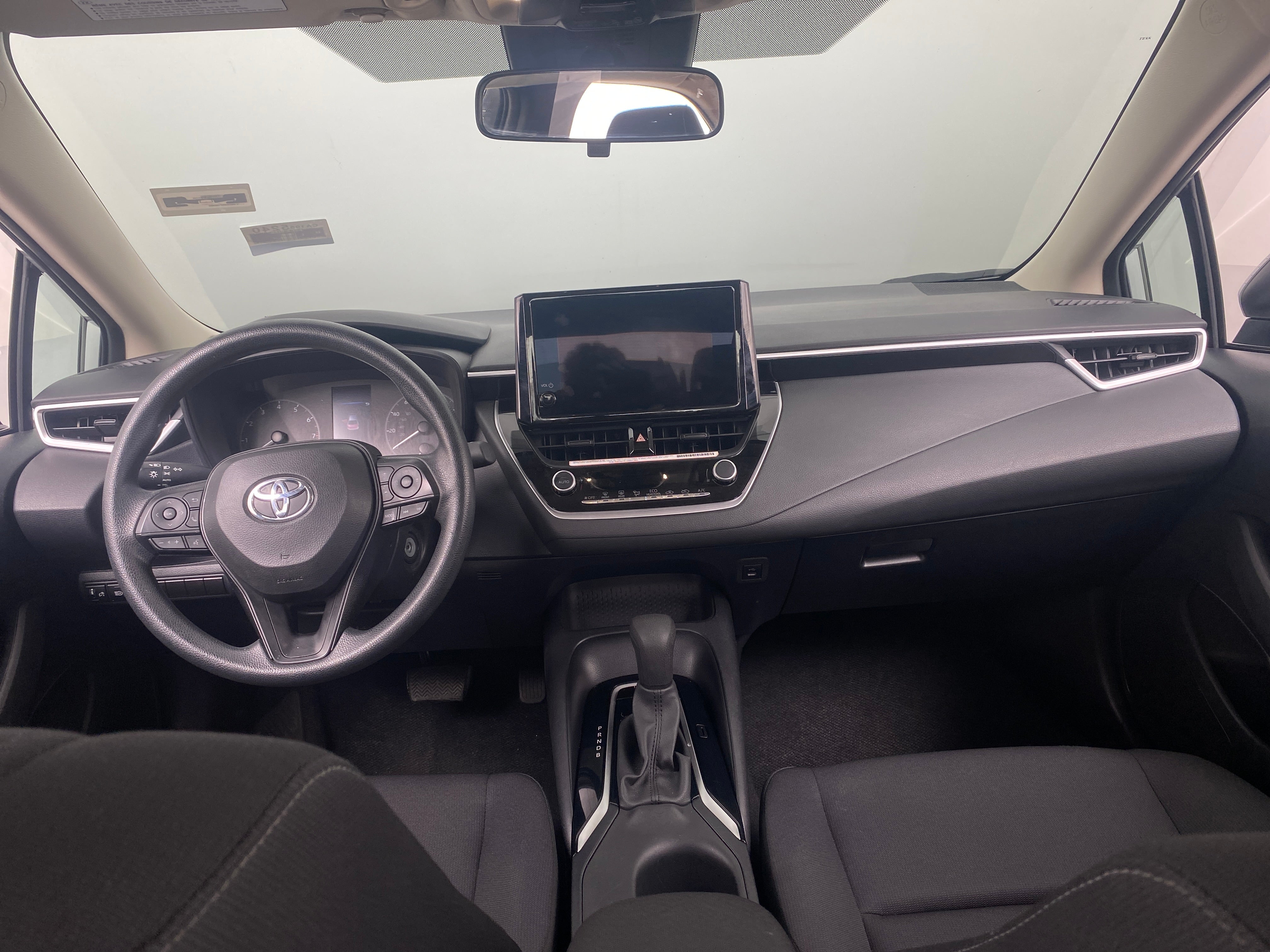 2024 Toyota Corolla LE 3