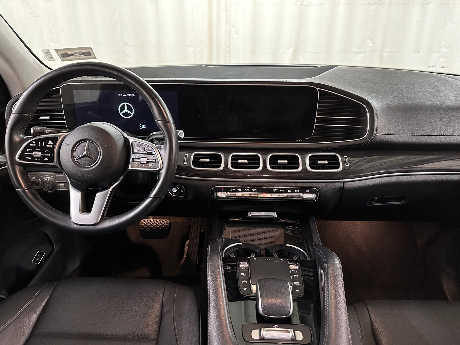 Thumbnail: 2023 Mercedes-Benz GLS - 2