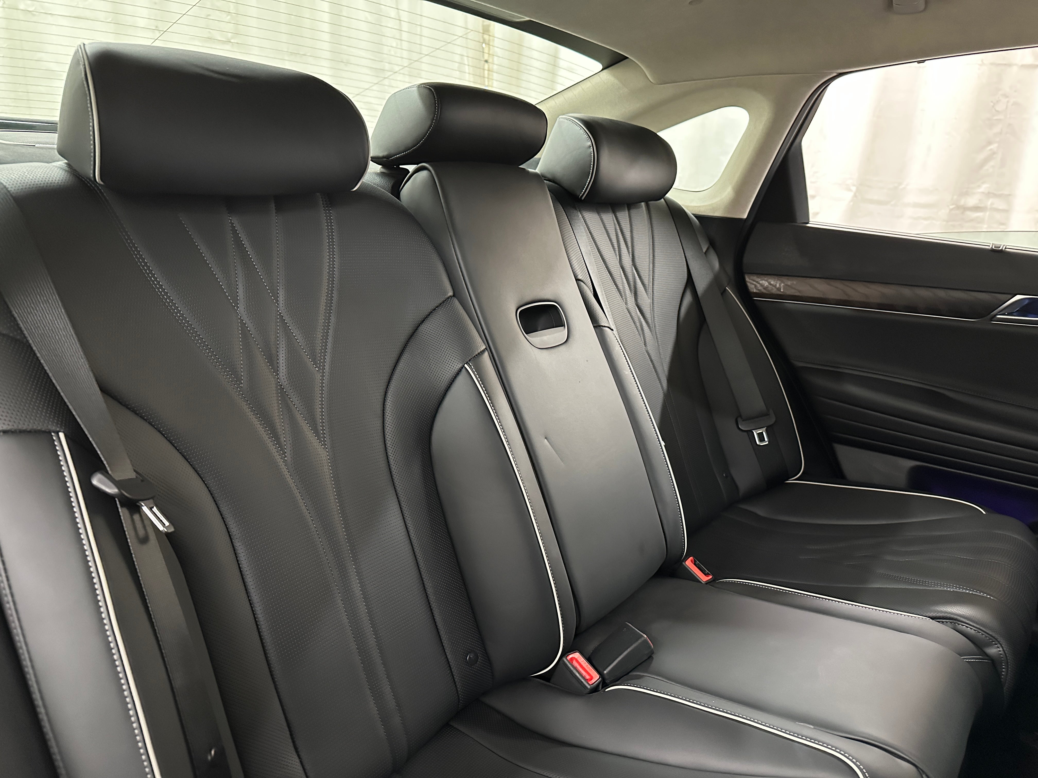 2024 Genesis G80 Electrified 6