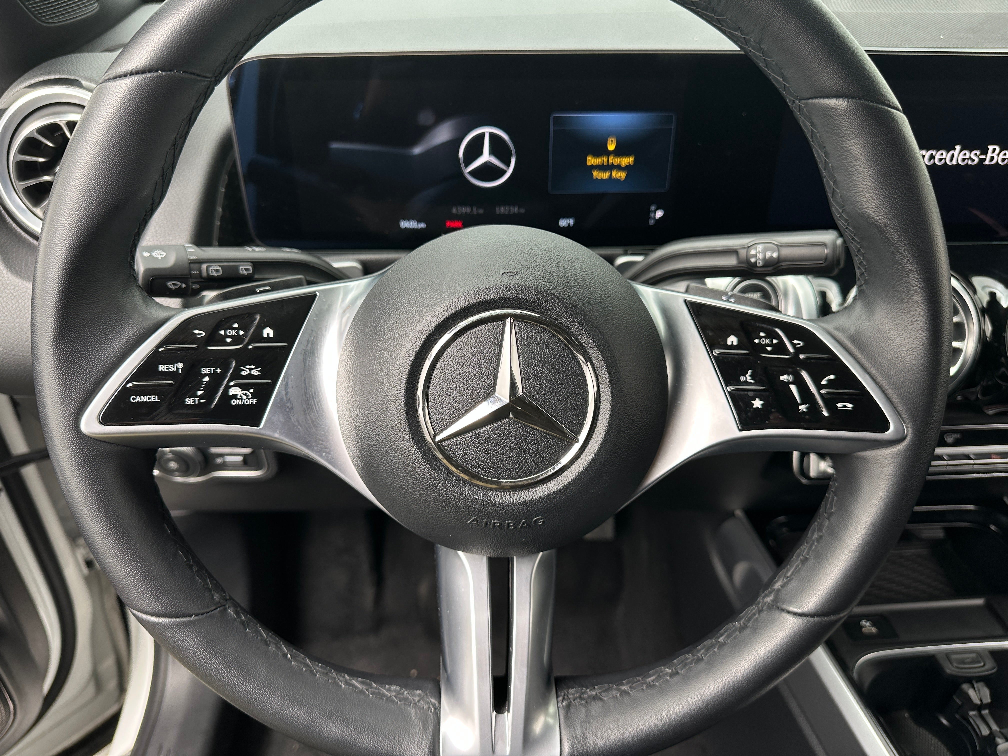 2024 Mercedes-Benz GLB 250 4