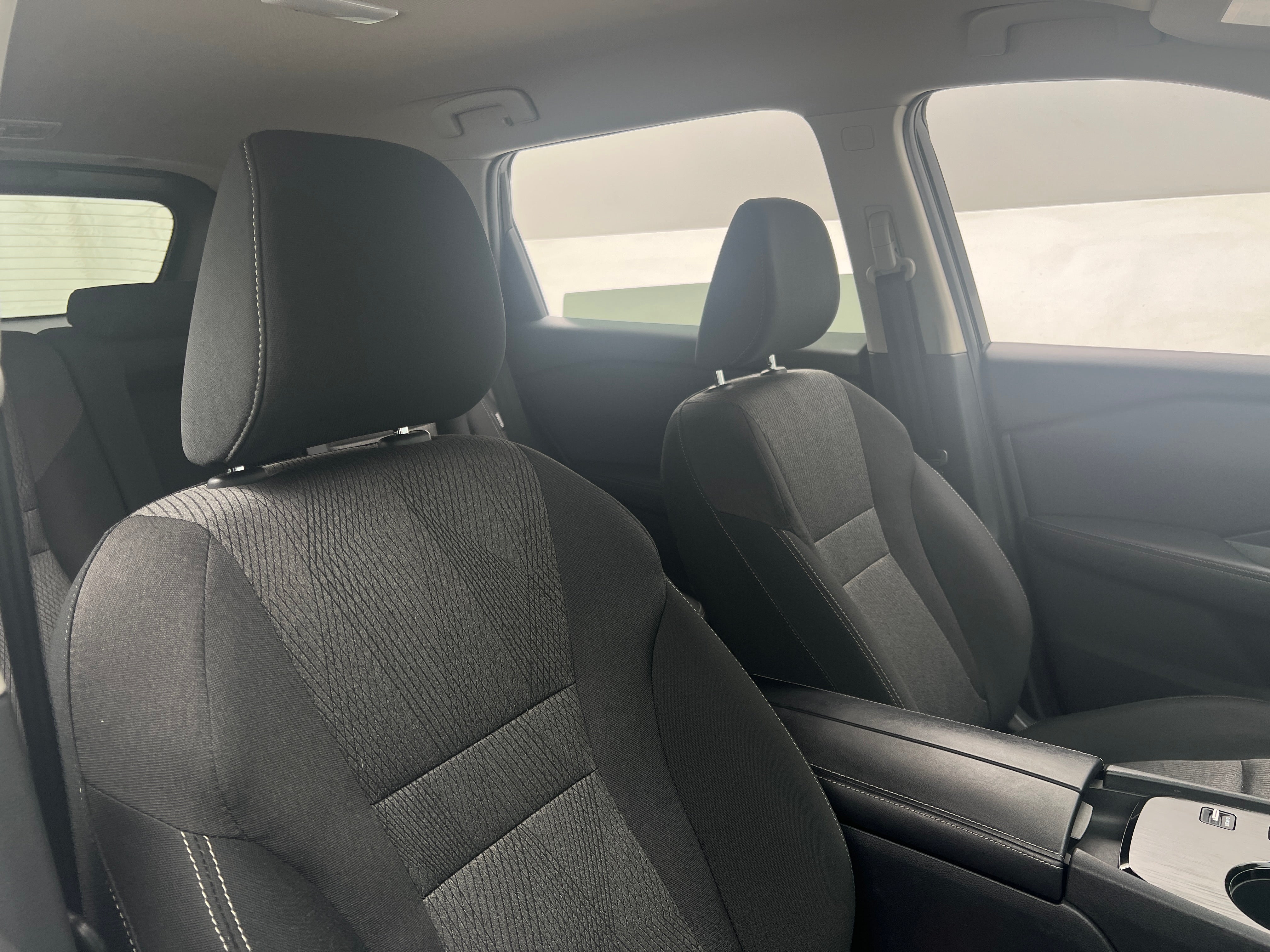 2024 Nissan Rogue SV 2