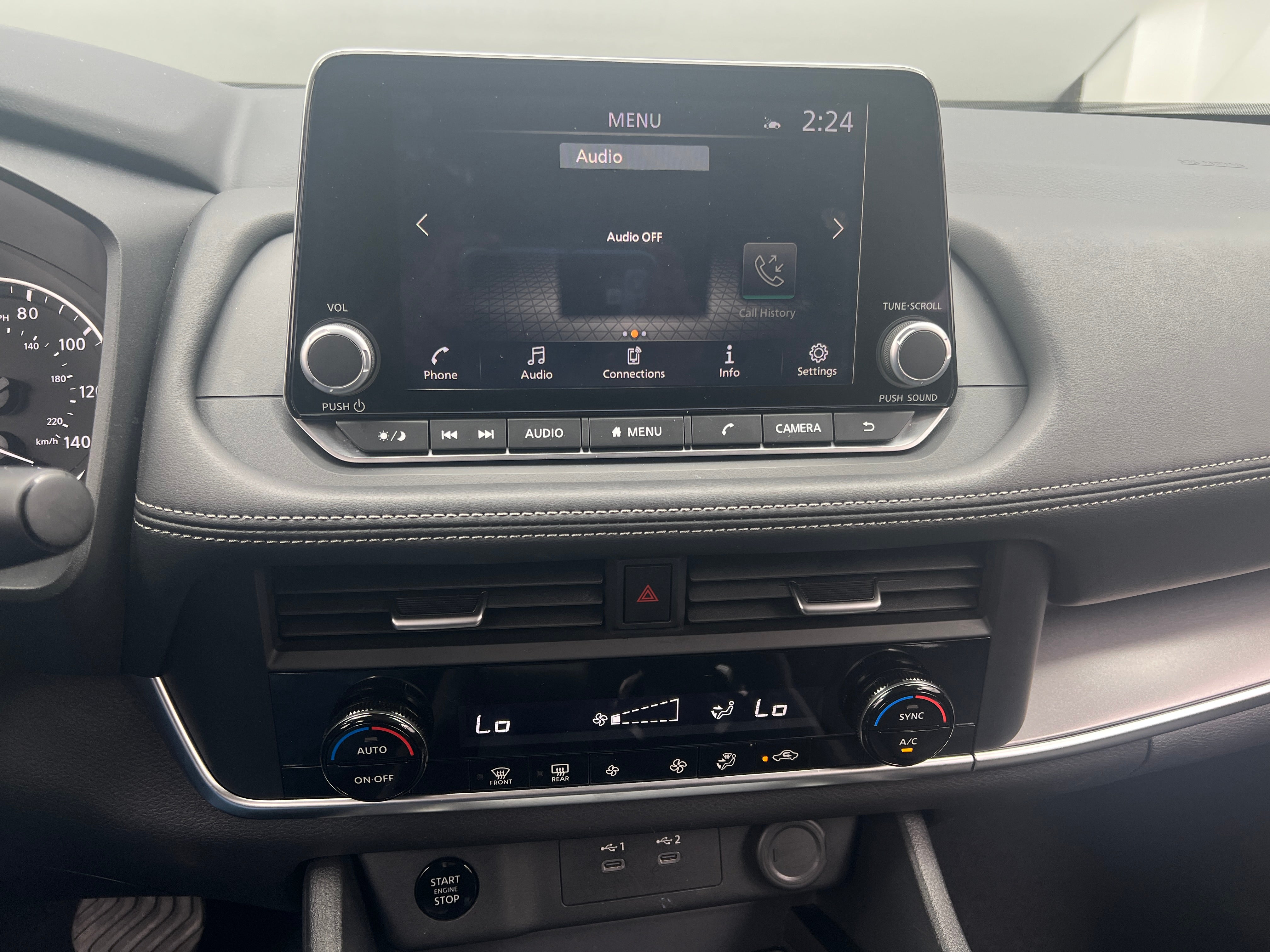 2024 Nissan Rogue SV 4