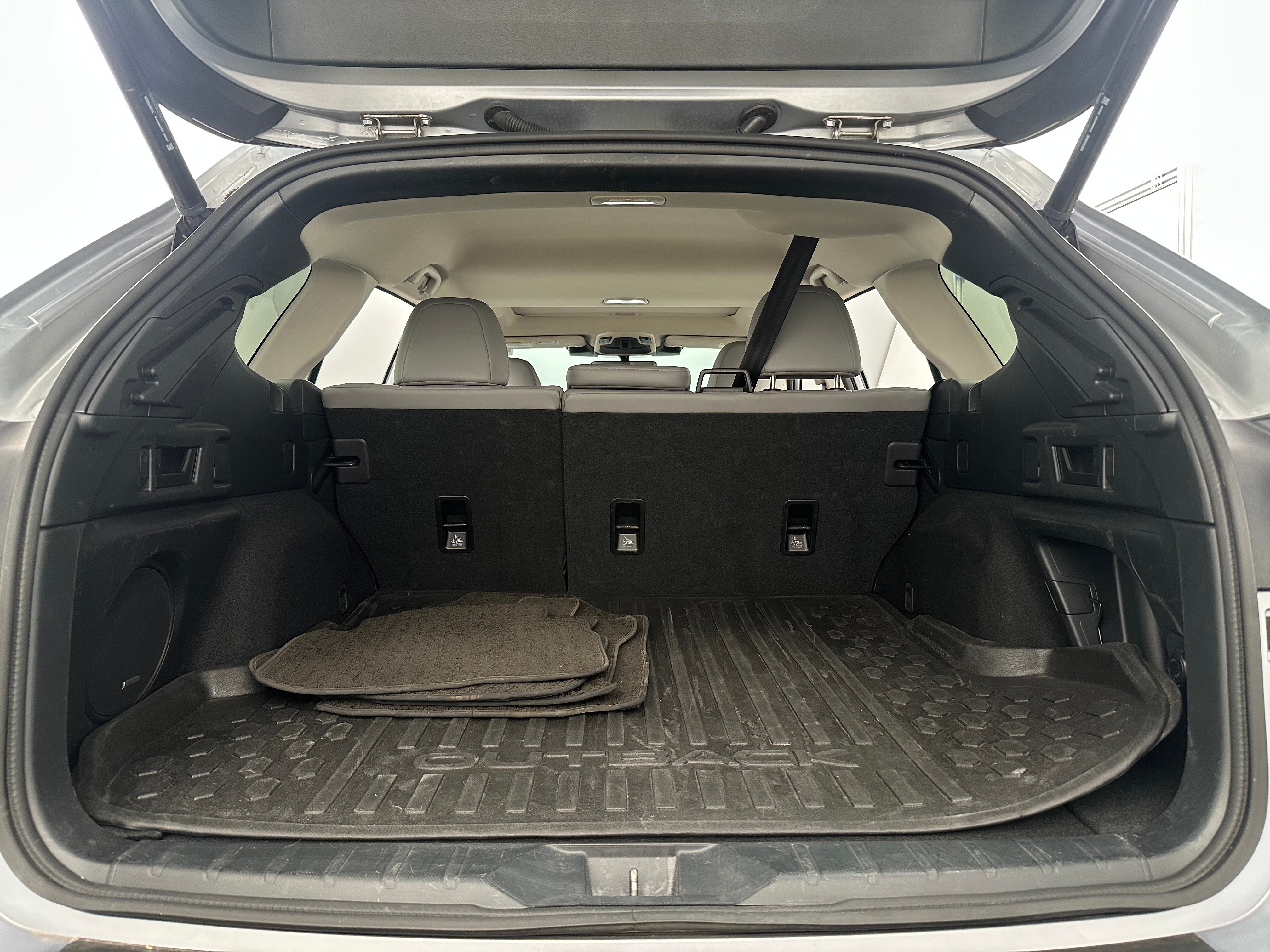 2023 Subaru Outback Limited 6