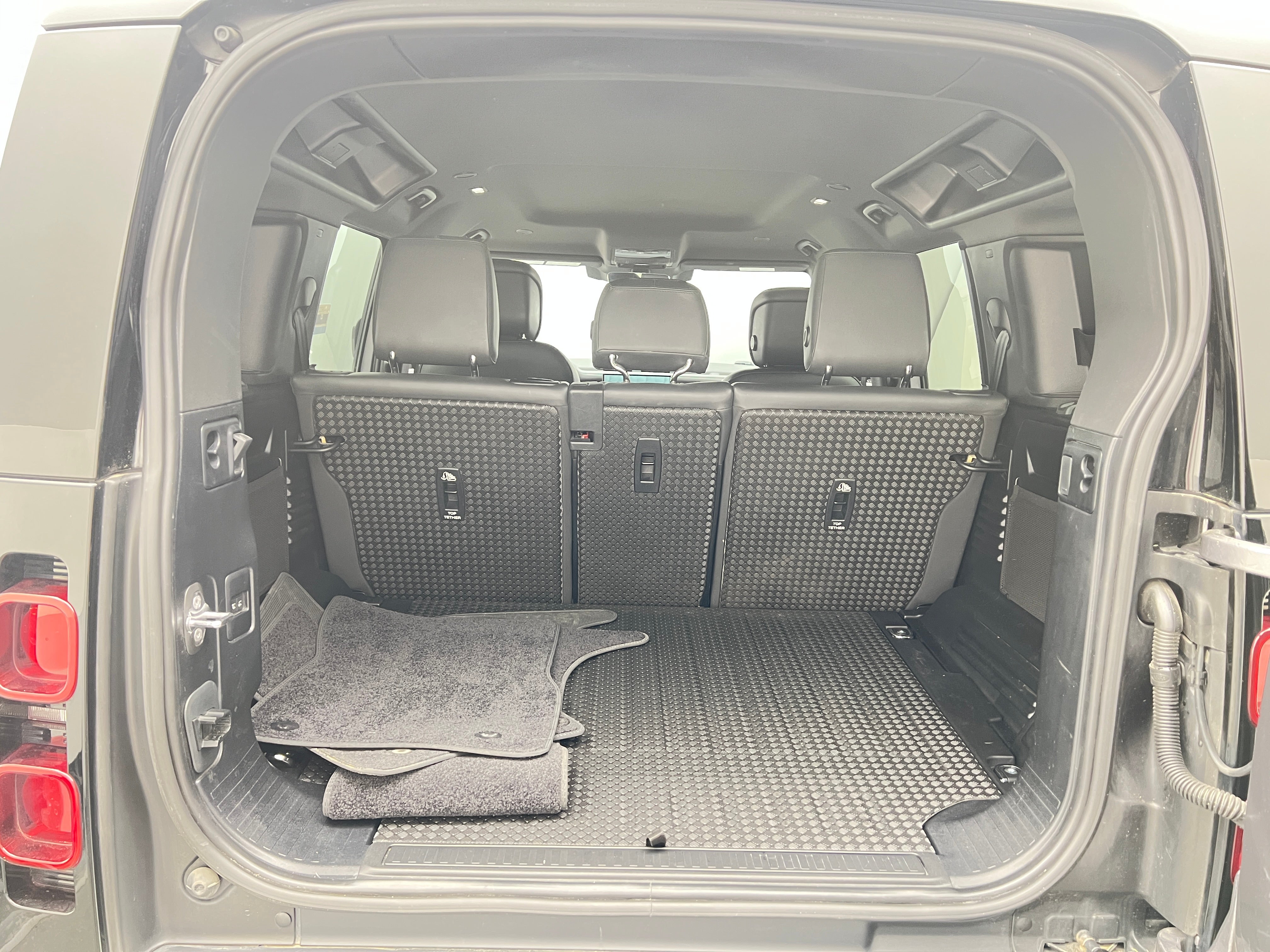 2023 Land Rover Defender 110 6