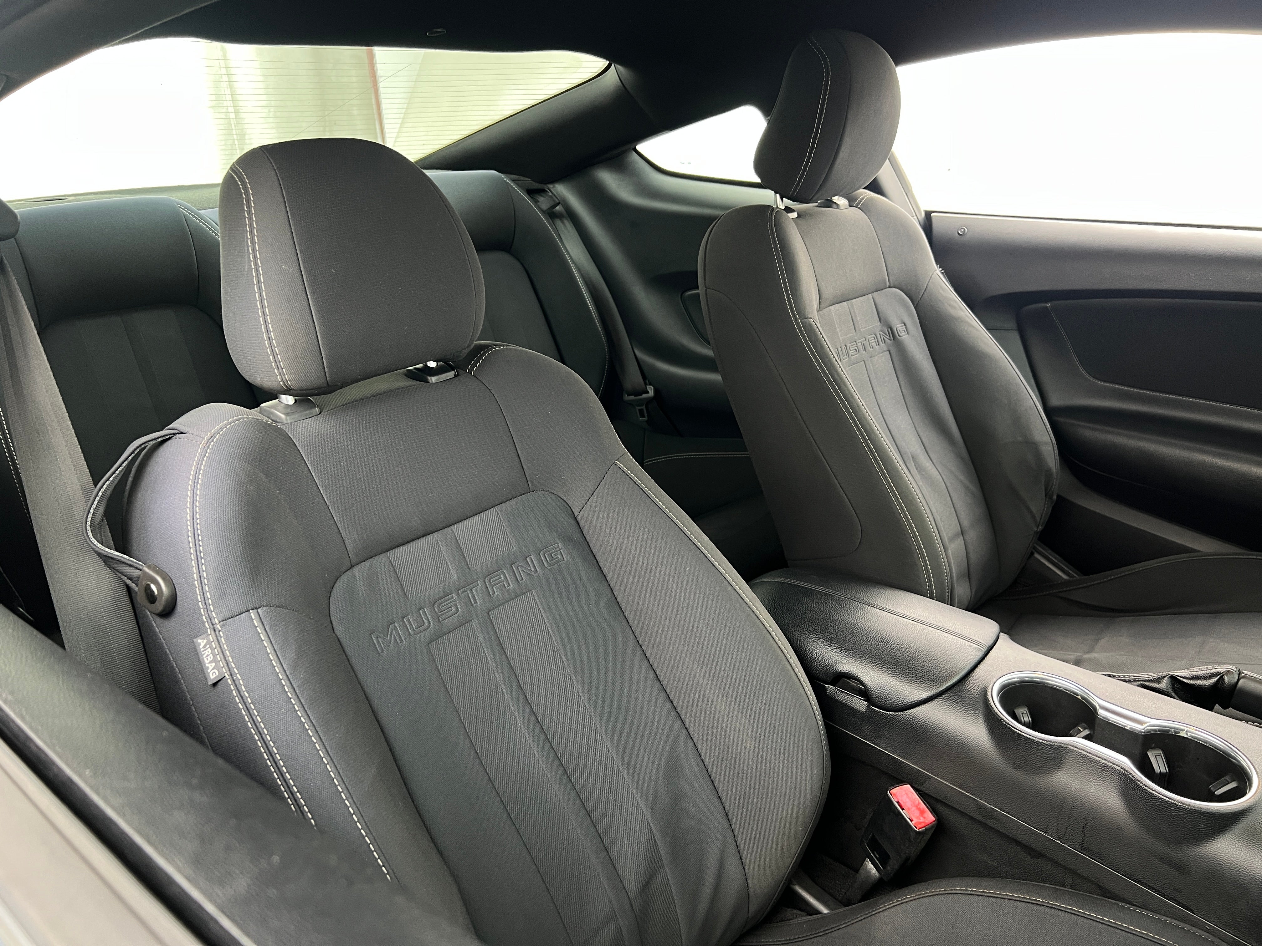 2018 Ford Mustang  2